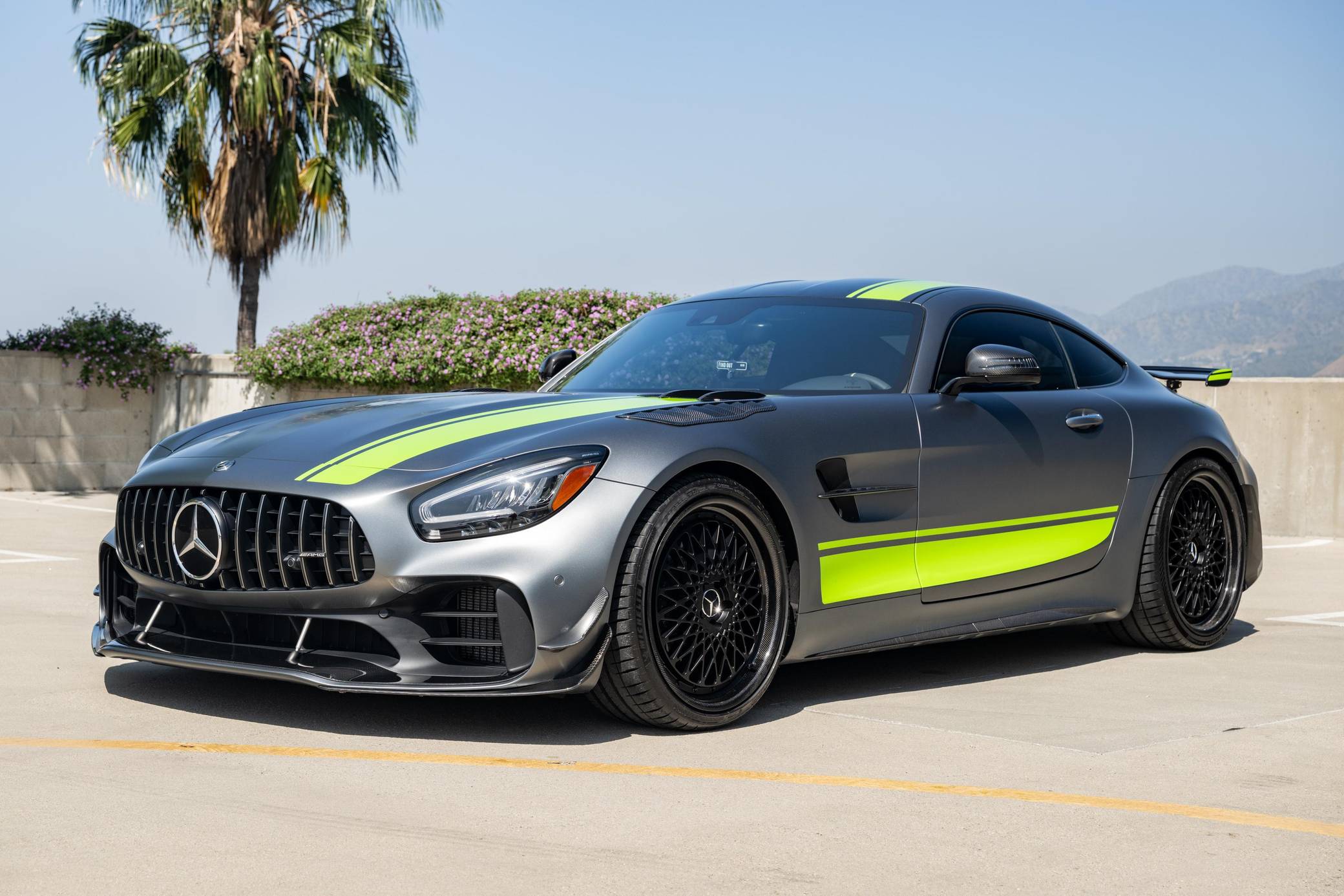 ☆ Mercedes-Benz AMG-R 2020 Mercedes-AMG GT R Pro VIN: WDDYJ7KA1LA028036 for Sale - Cars