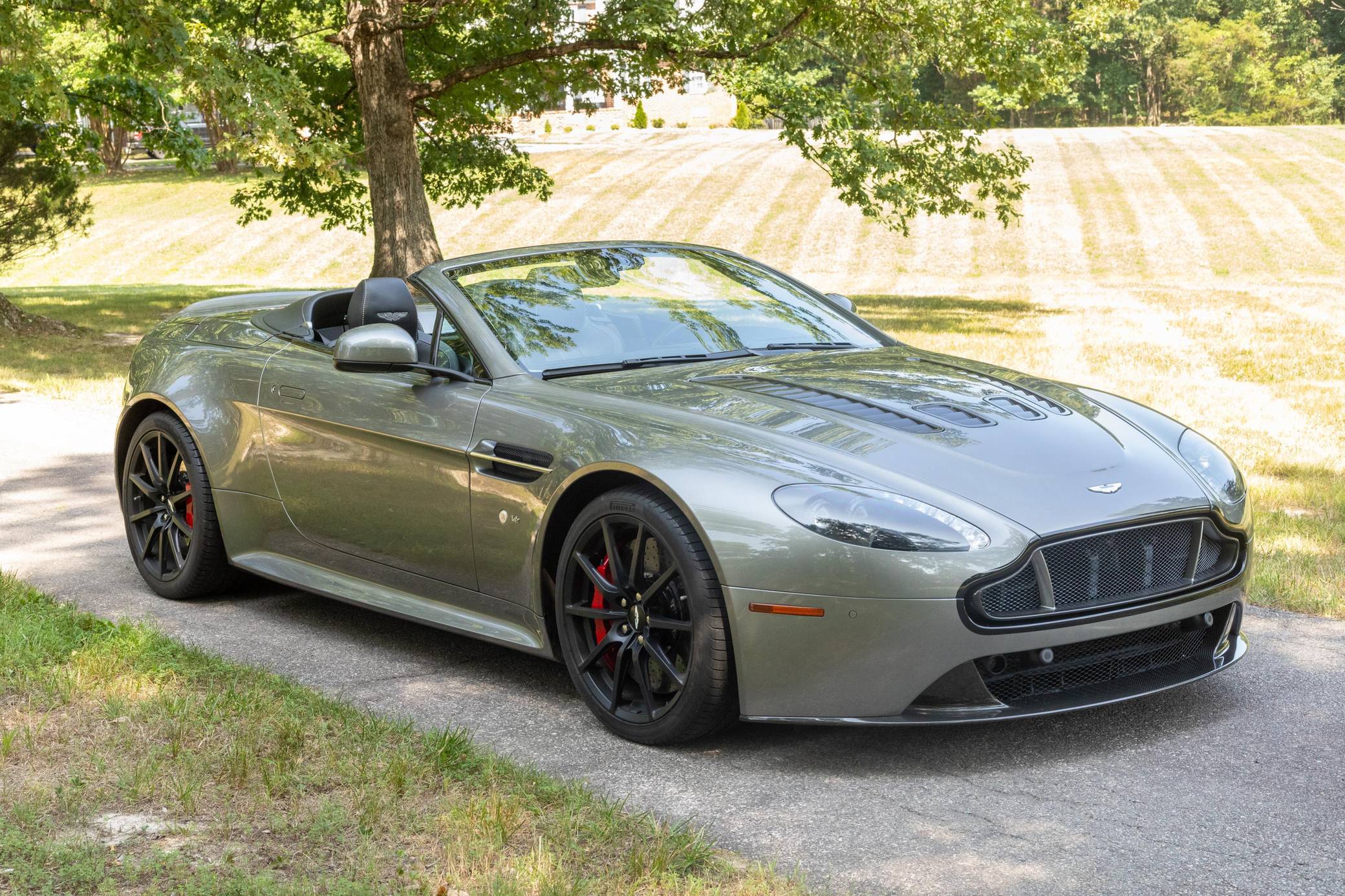 2015 Aston Martin Vantage