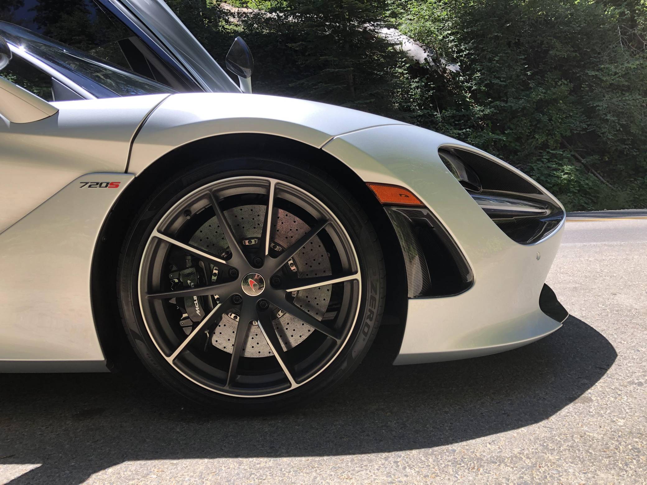 2018 McLaren 720S photo 34