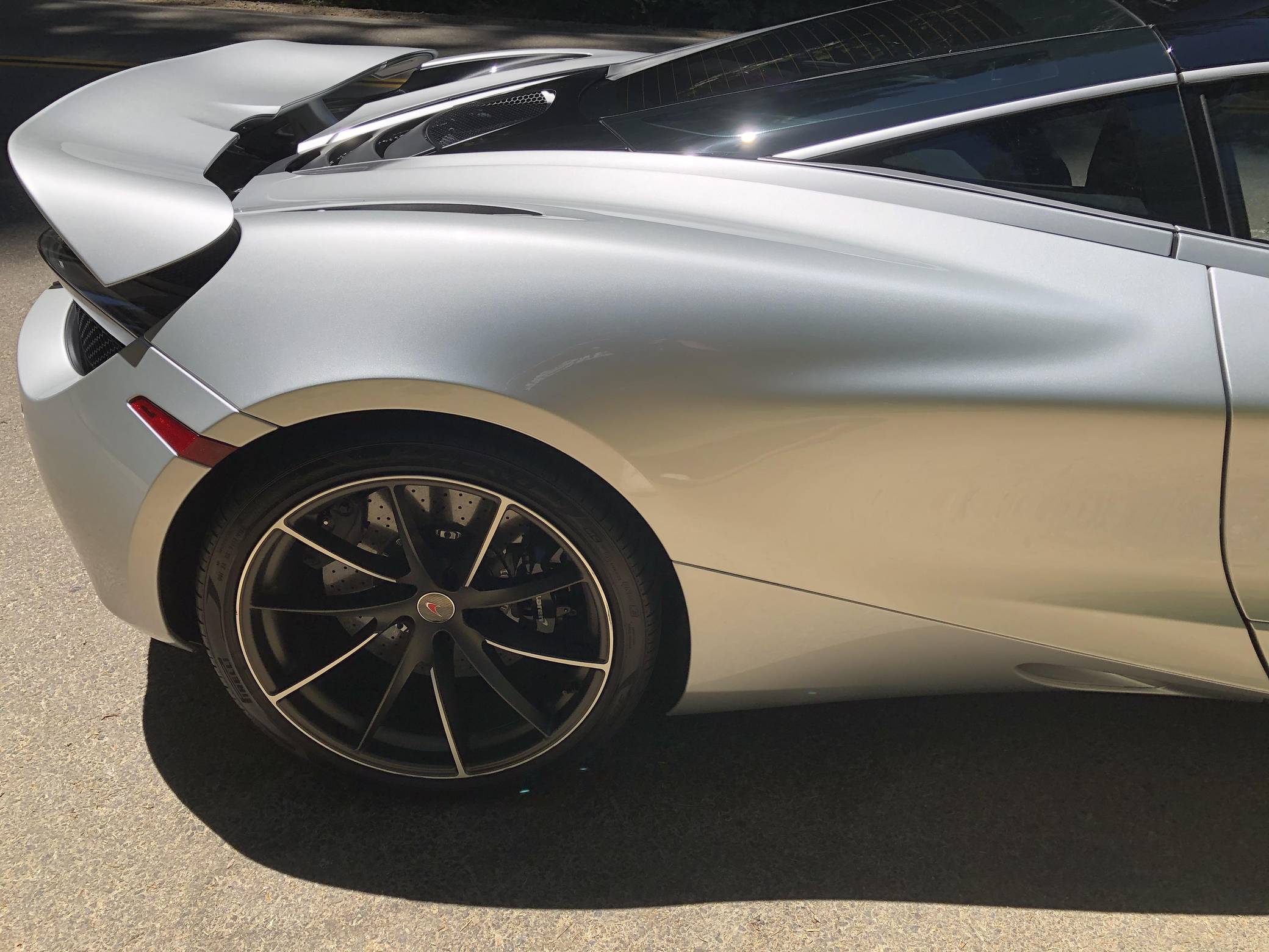 2018 McLaren 720S photo 39