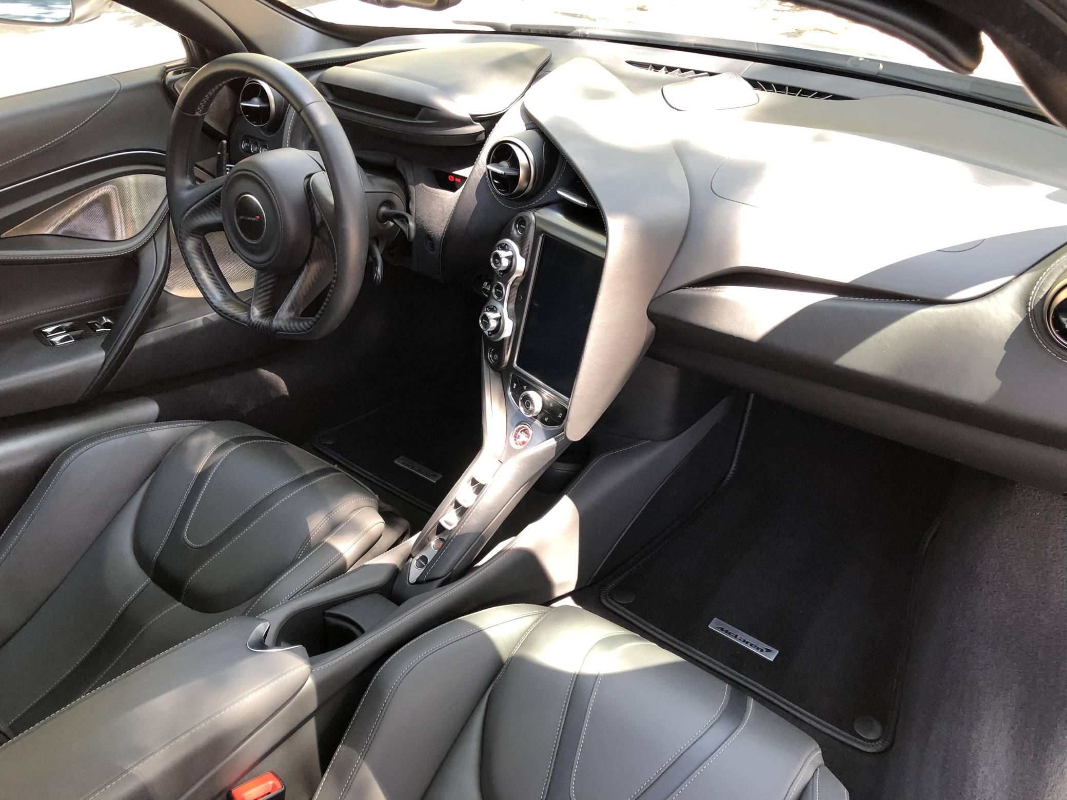 2018 McLaren 720S photo 57