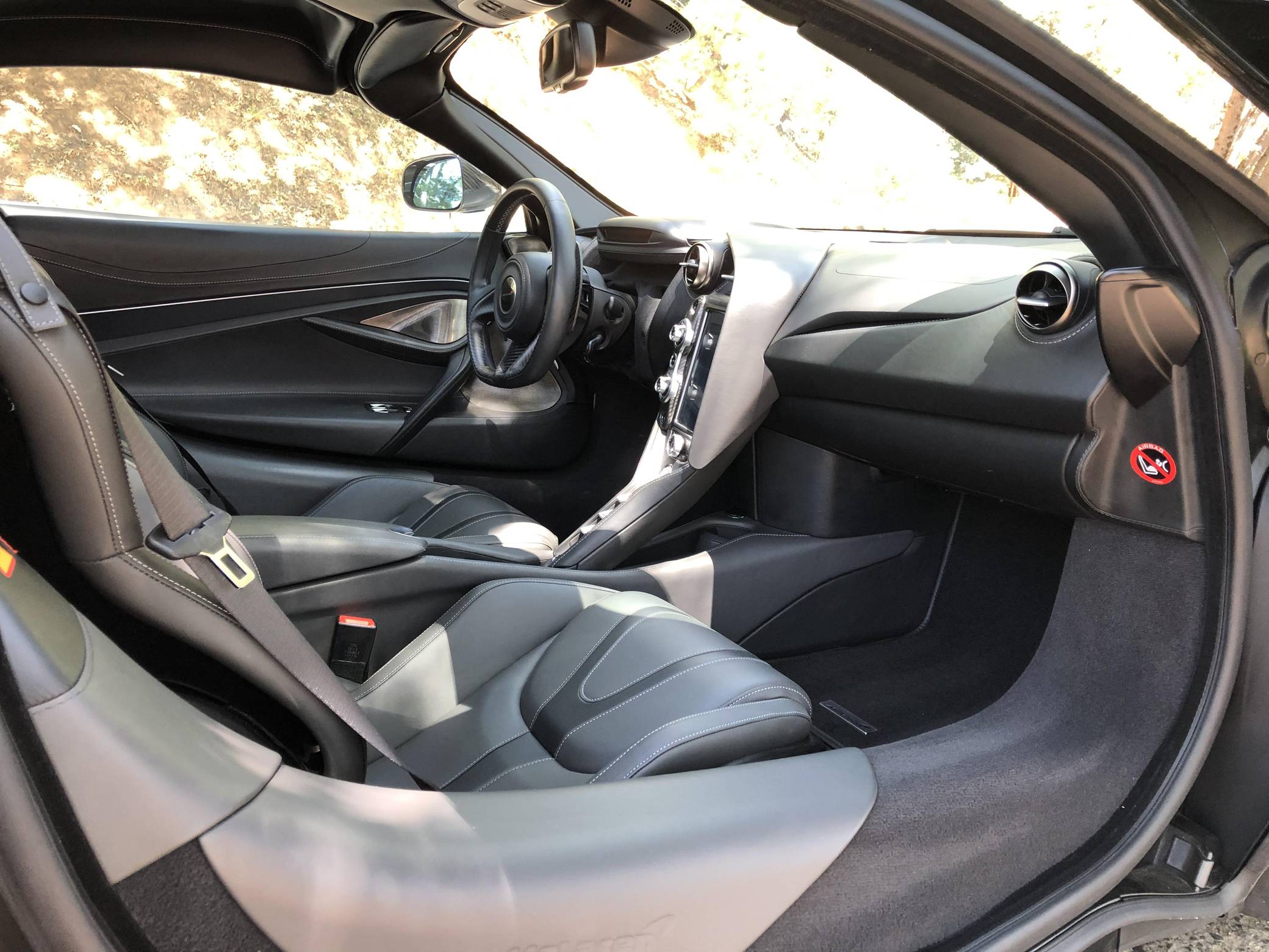 2018 McLaren 720S photo 9