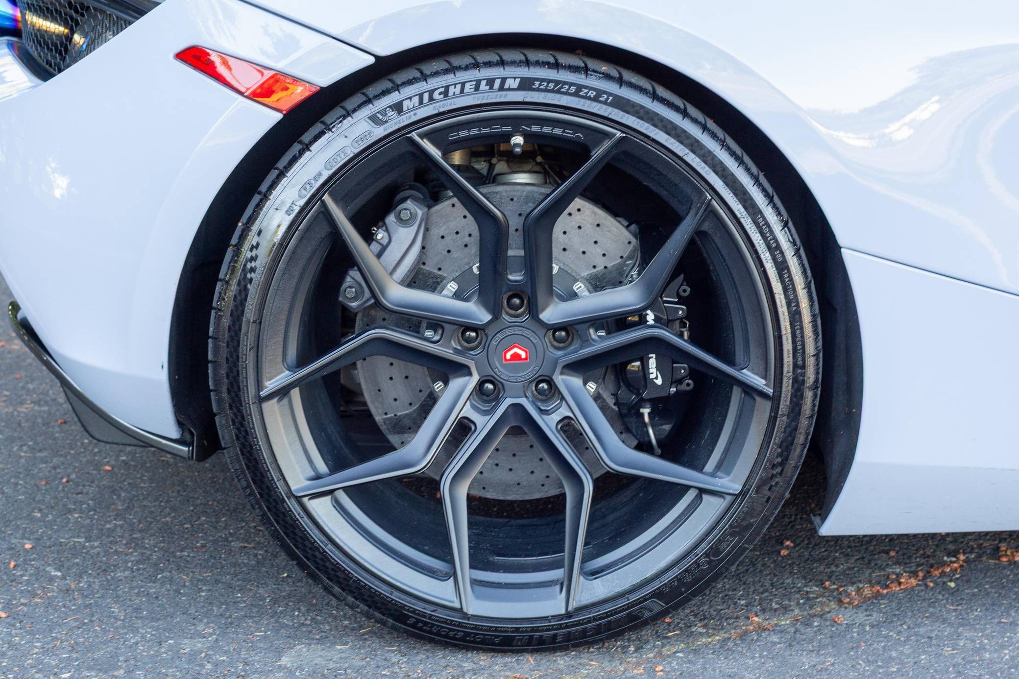 2018 McLaren 720S Coupe Luxury photo 65