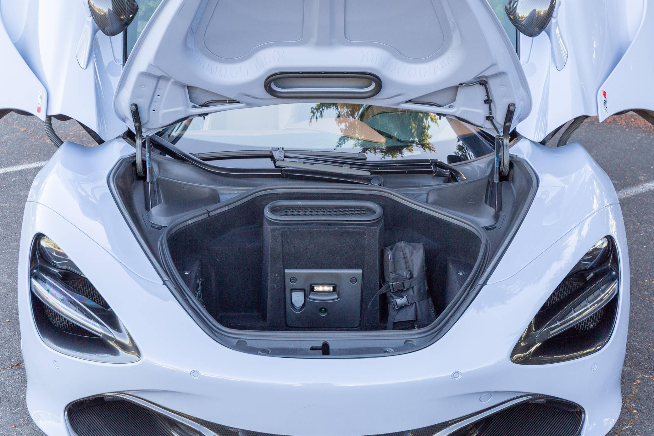 2018 McLaren 720S Coupe Luxury photo 120