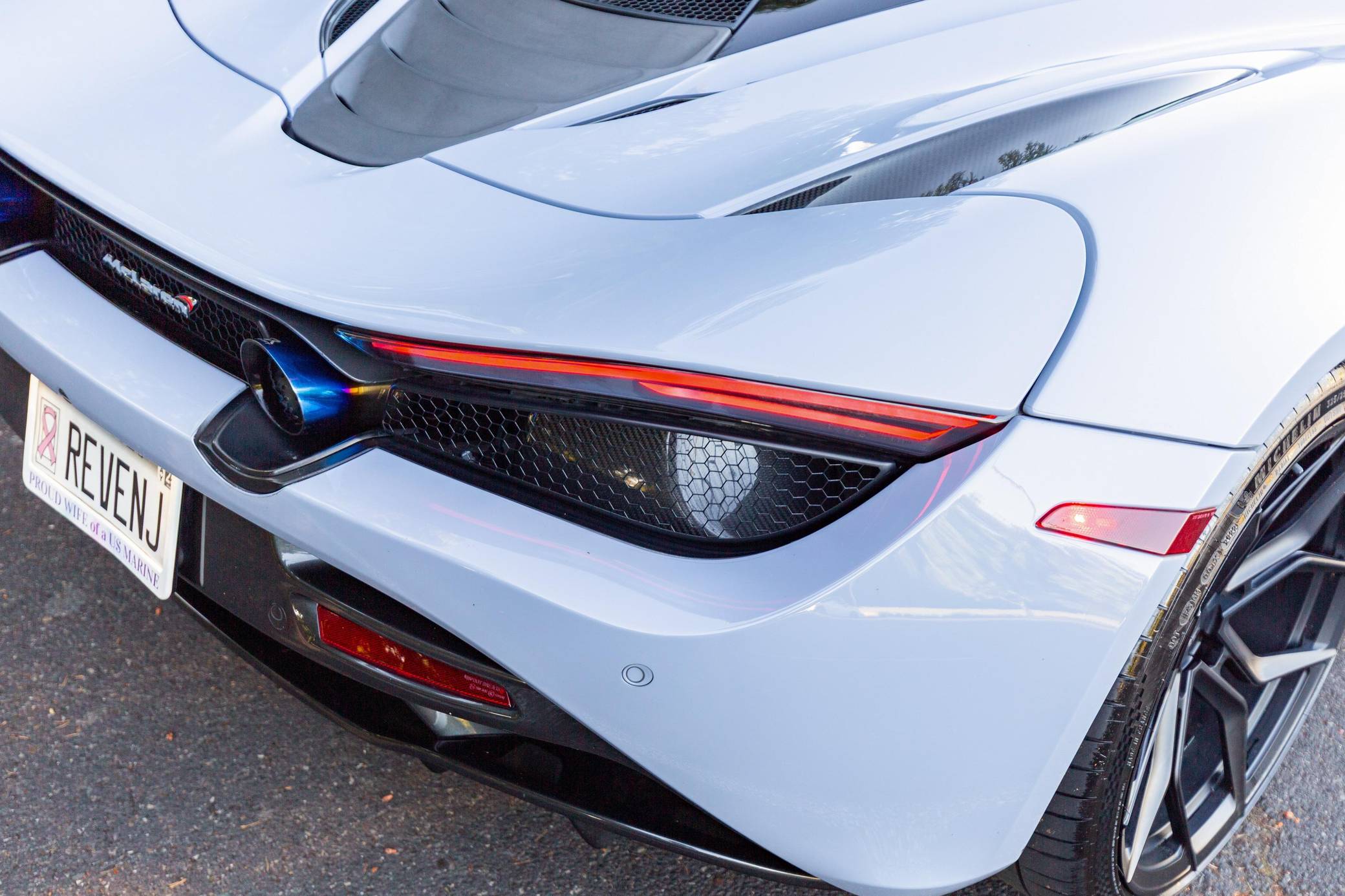 2018 McLaren 720S Coupe Luxury photo 25