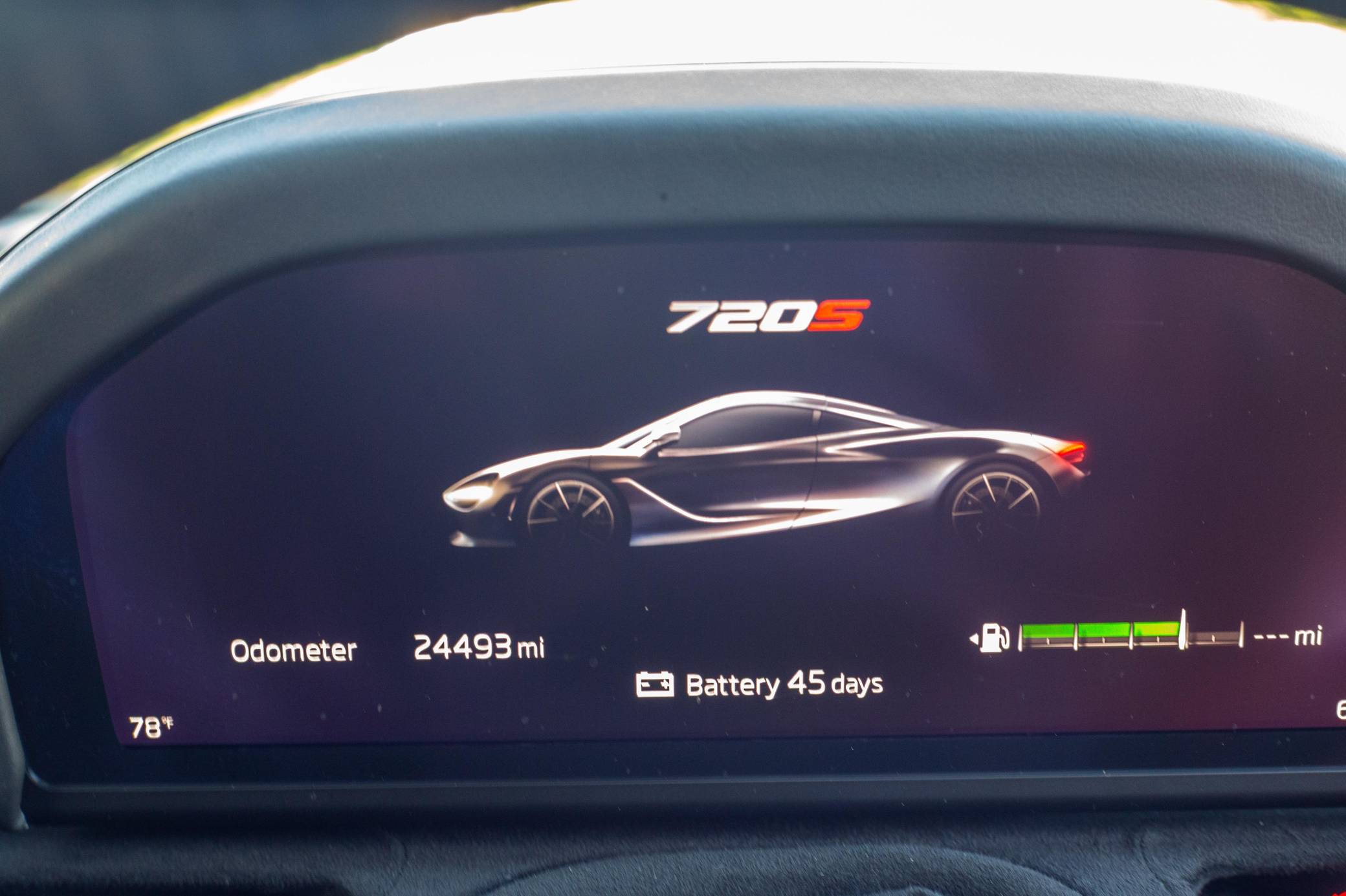 2018 McLaren 720S Coupe Luxury photo 9