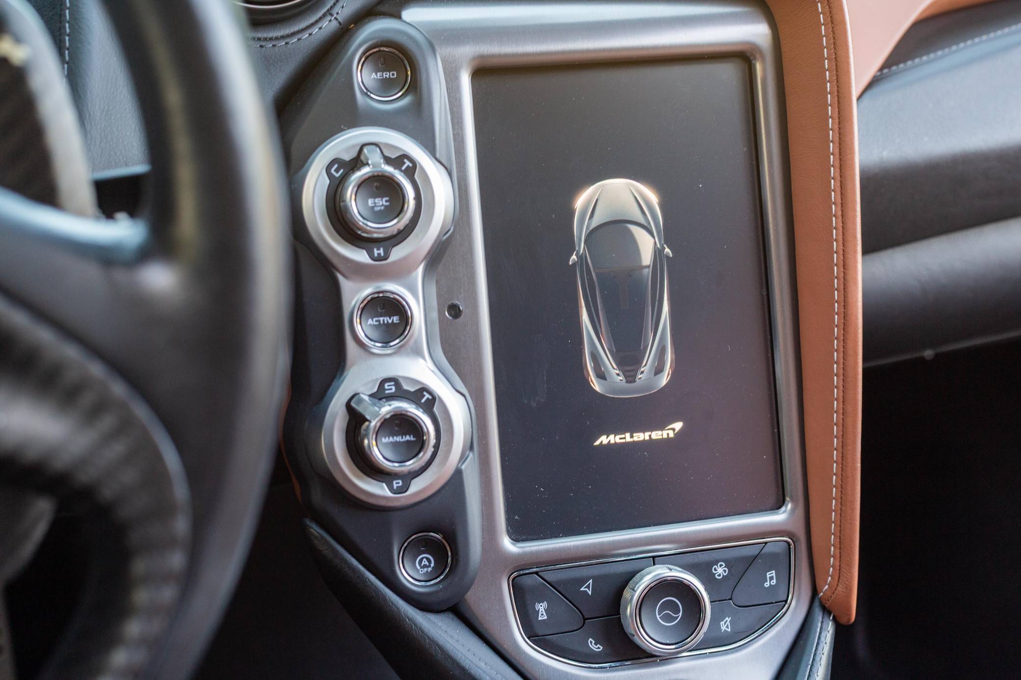 2018 McLaren 720S Coupe Luxury photo 91