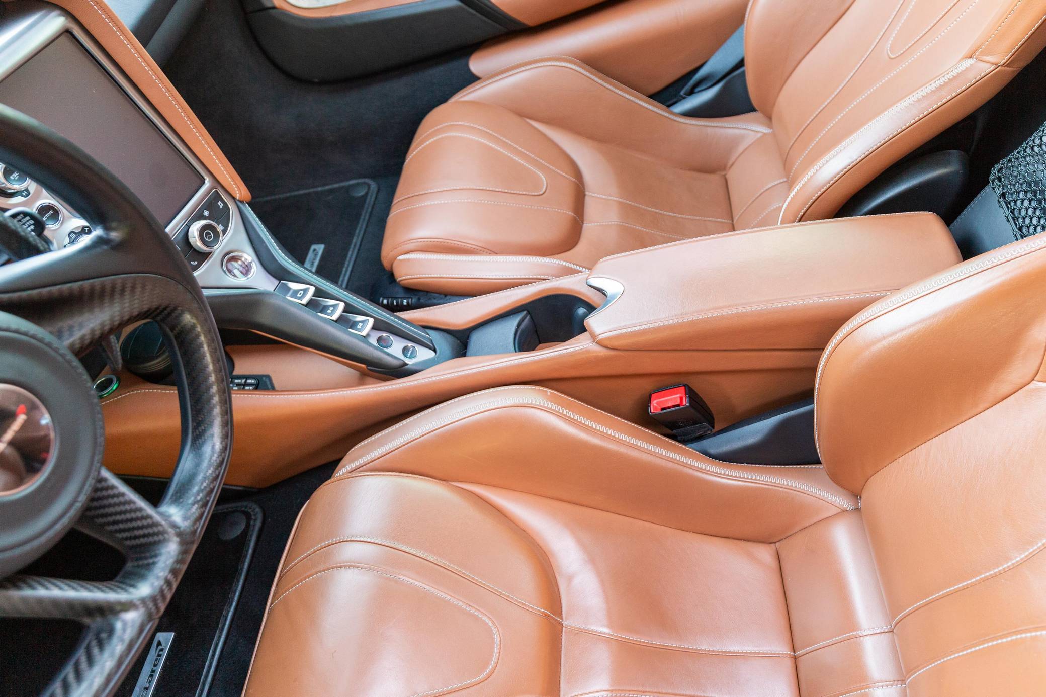 2018 McLaren 720S Coupe Luxury photo 96