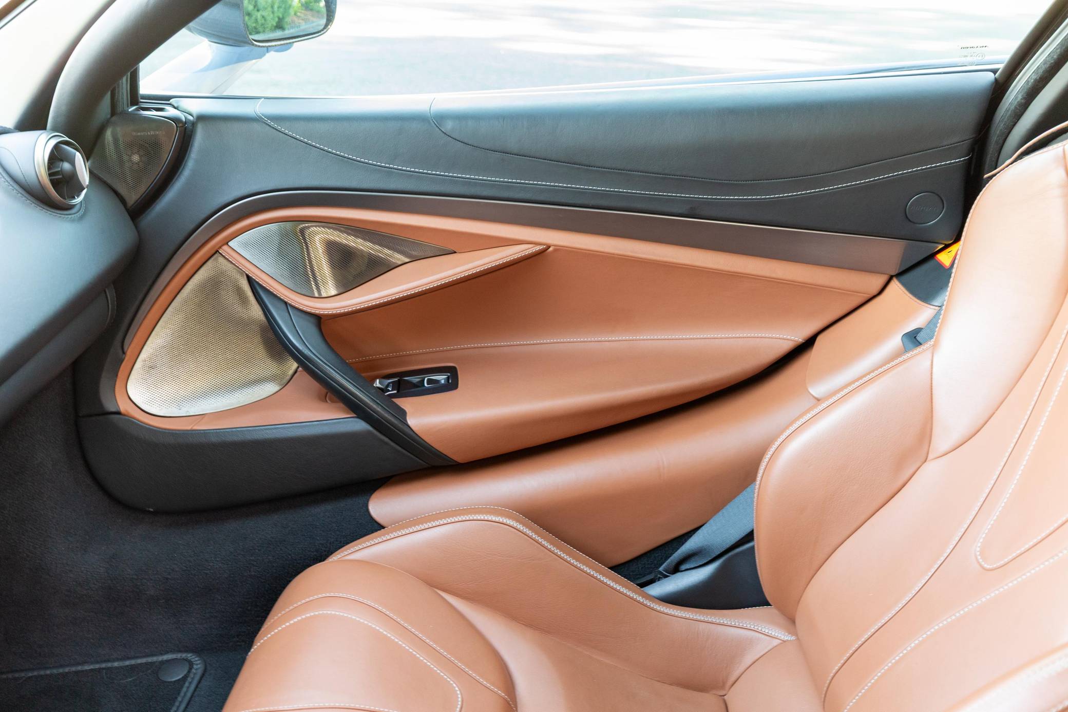 2018 McLaren 720S Coupe Luxury photo 117