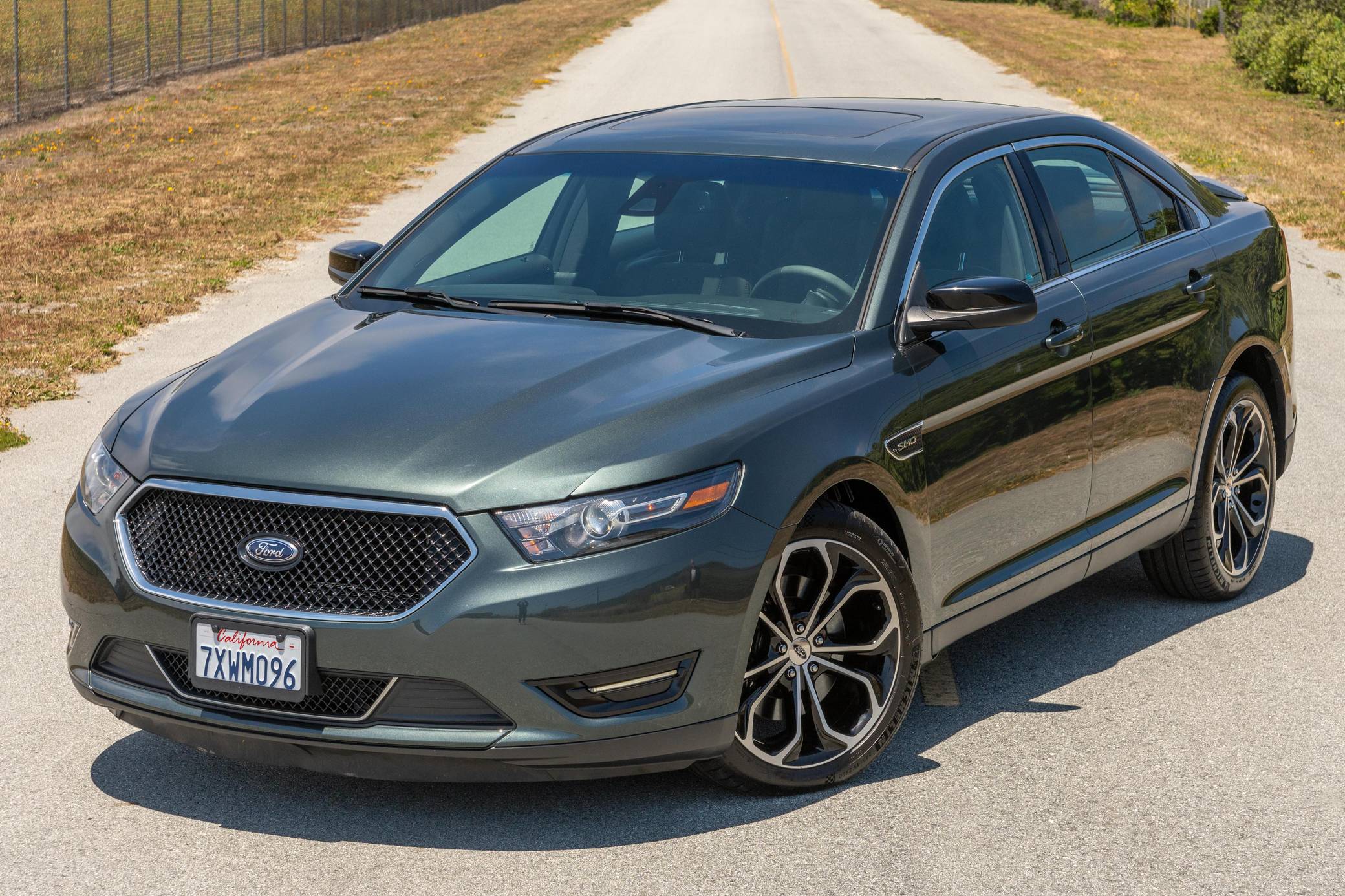 2016 ford deals taurus front bumper