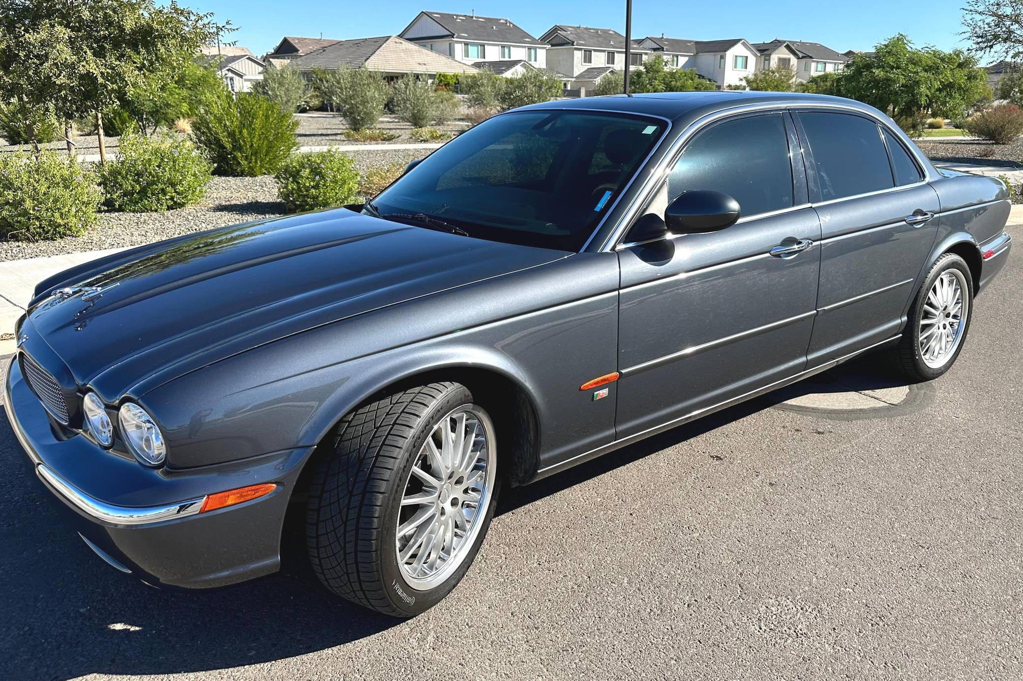 2004 Jaguar XJR