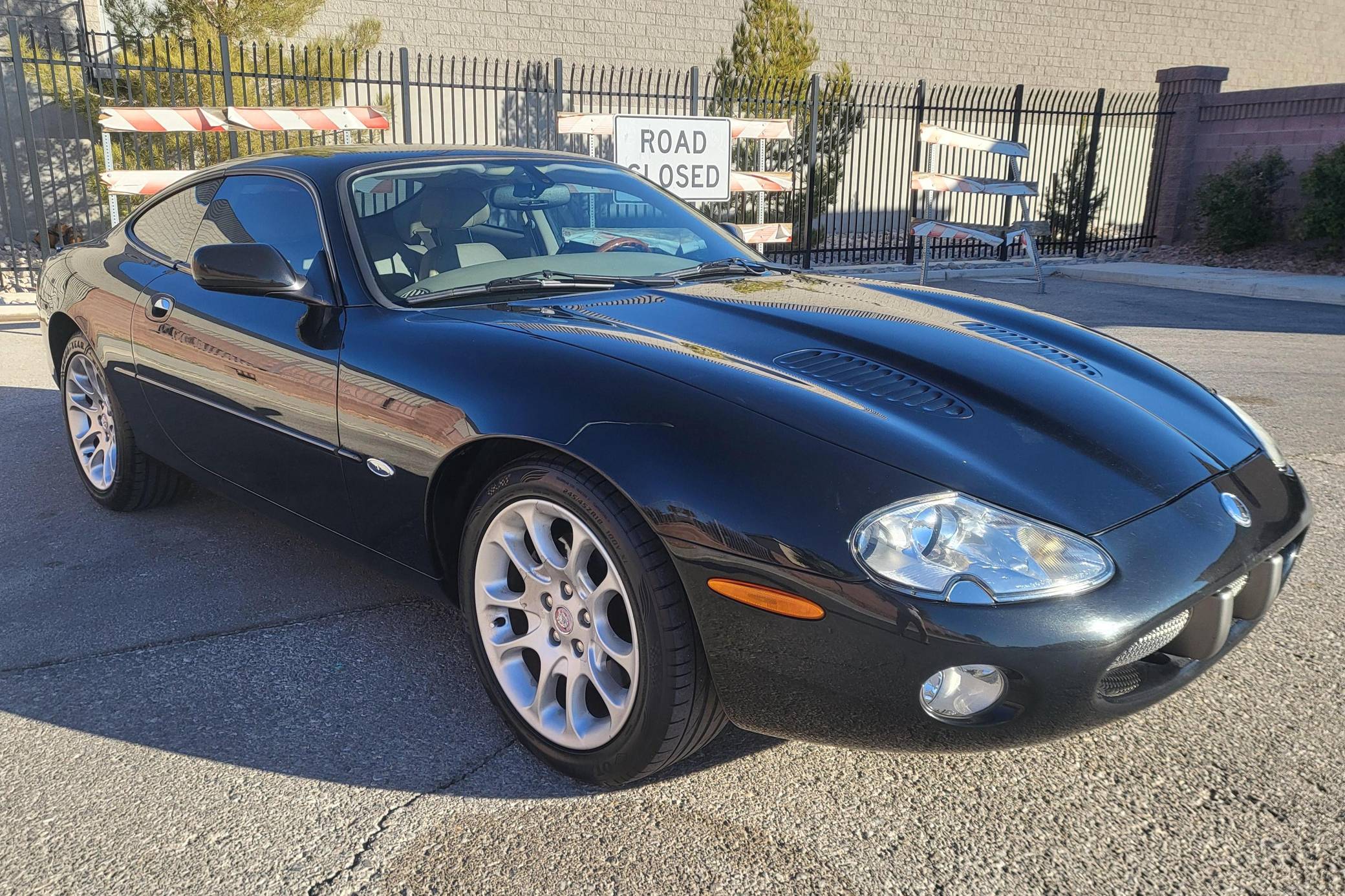 2001 Jaguar XKR Coupe