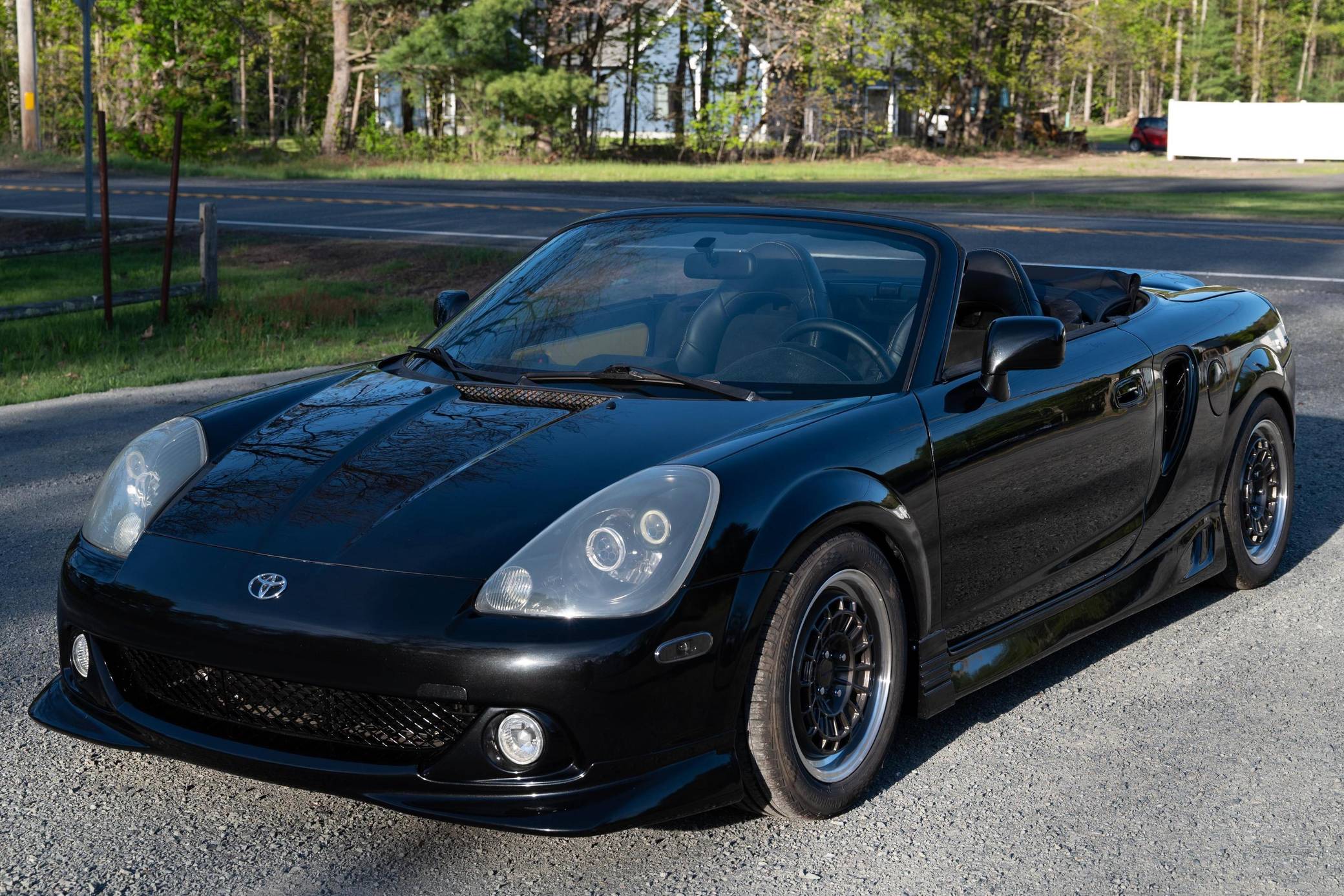 2003 Toyota MR2