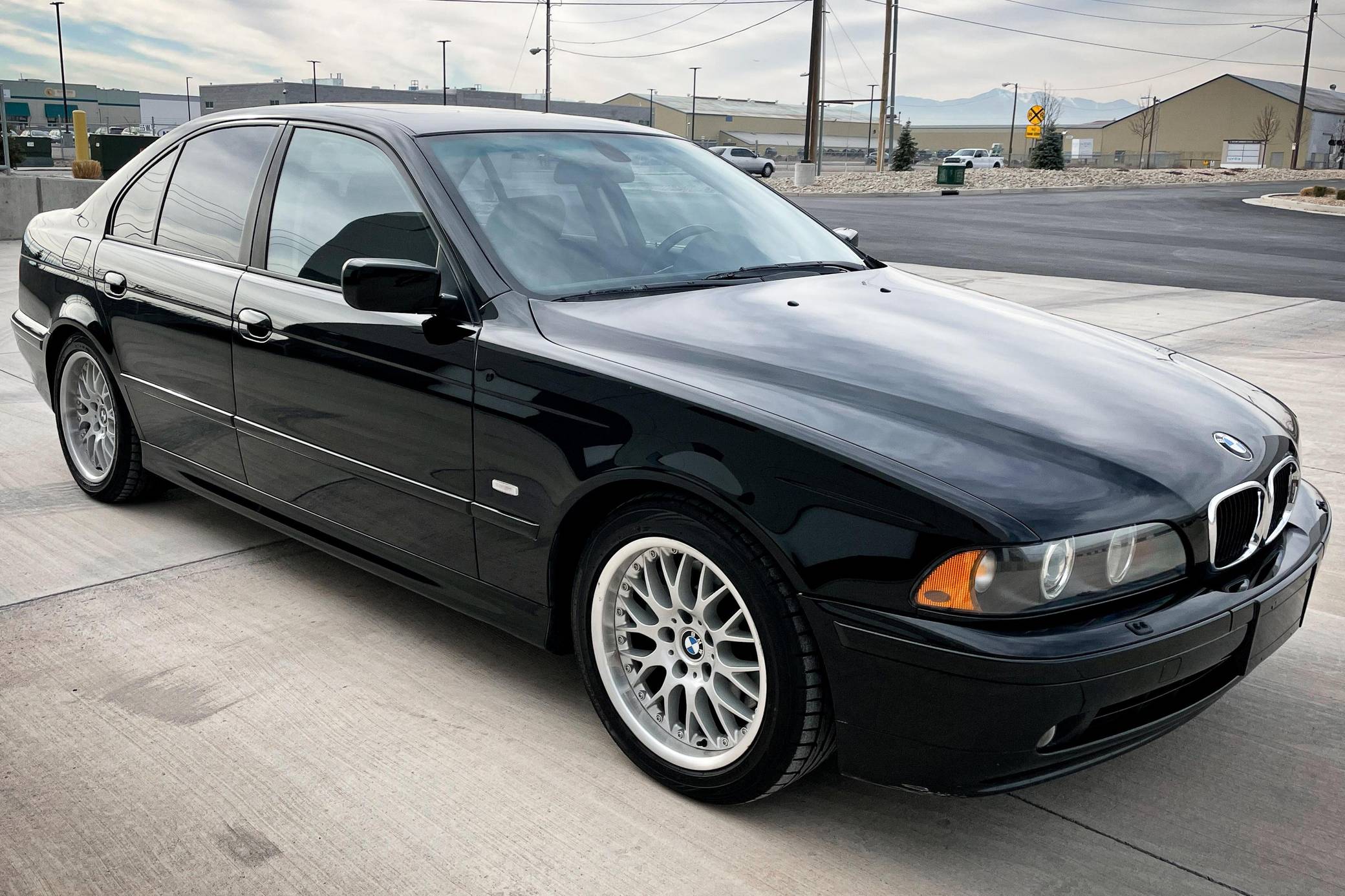 2003 BMW 530i Sedan