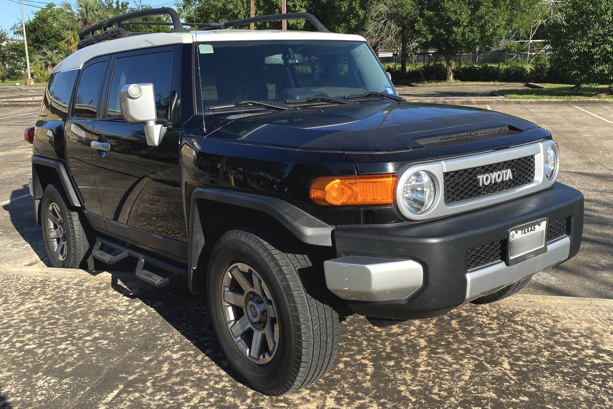 2014 Toyota FJ Cruiser for Sale - Cars & Bids