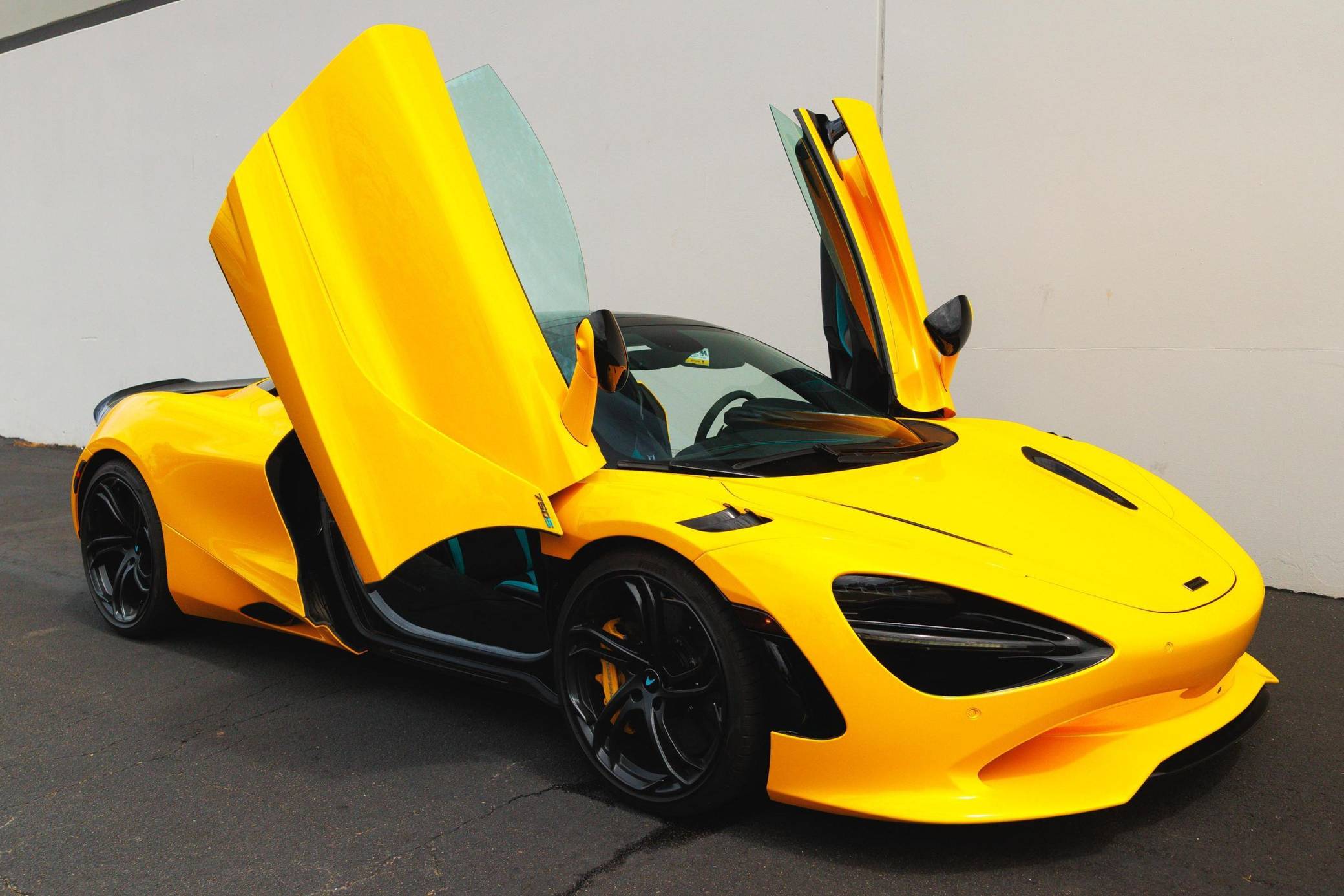 2024 McLaren 750S Spider photo 2