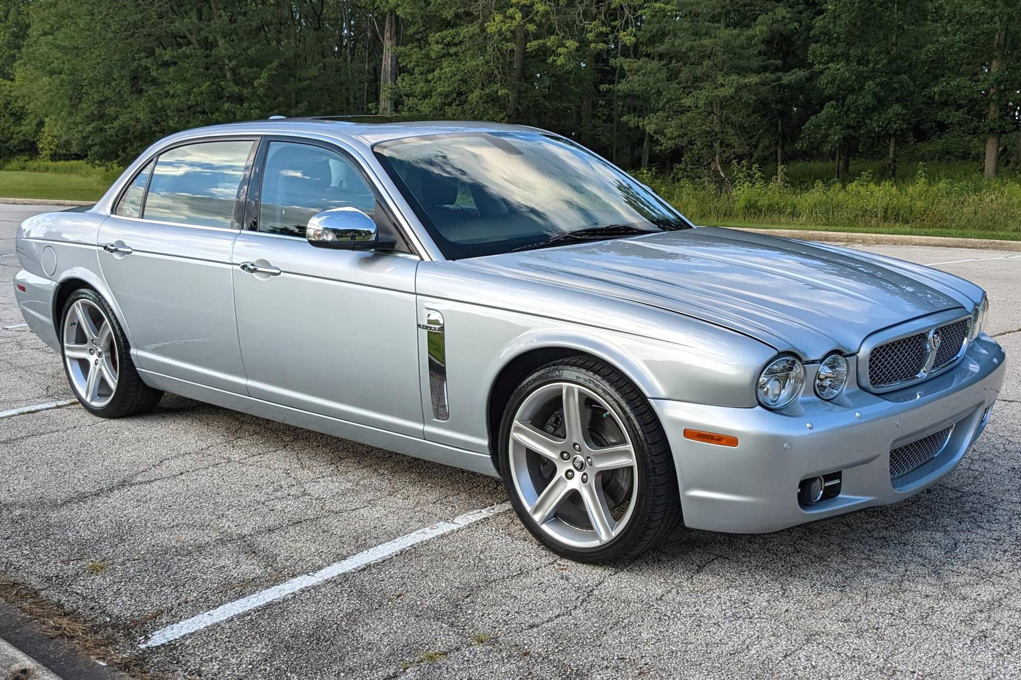 2008 Jaguar XJ Super V8