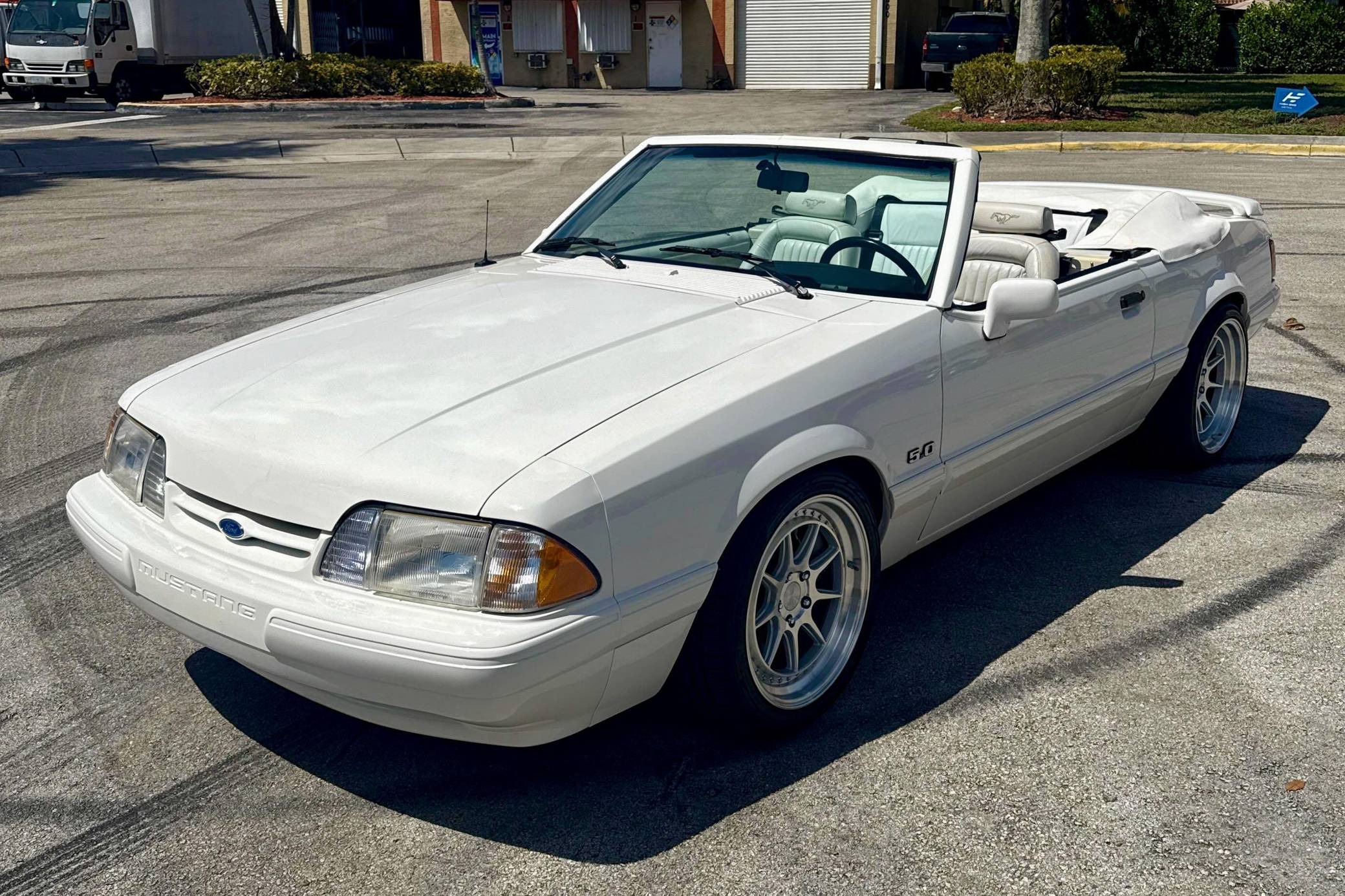 1993 Ford Mustang LX 5.0 Convertible VIN: 1FACP44E4PF189383
