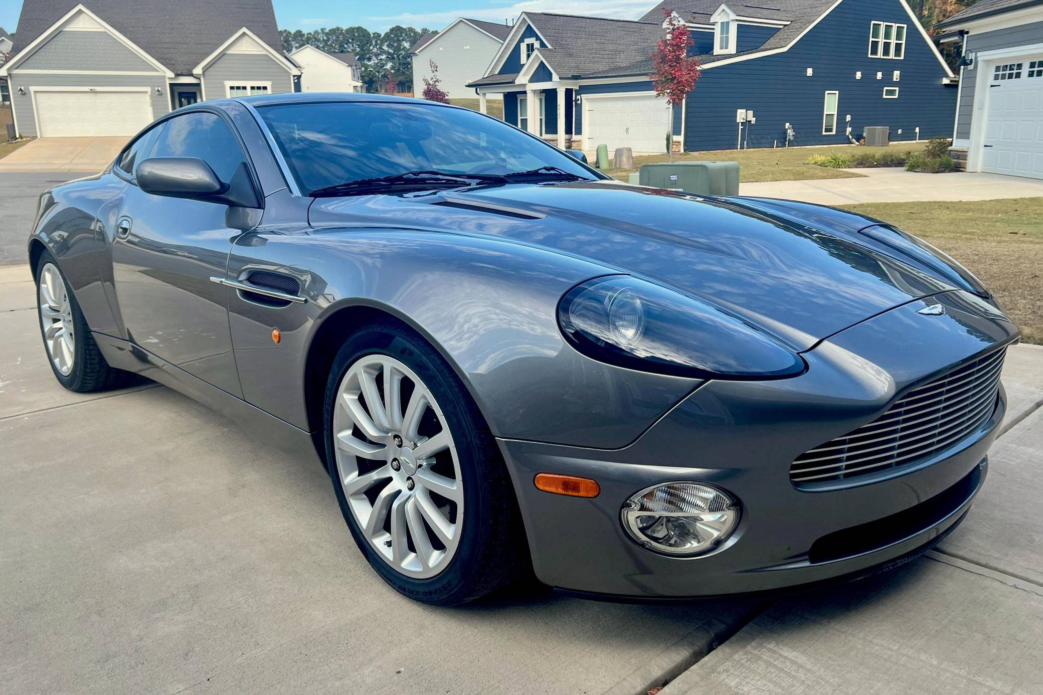 2003 Aston Martin Vanquish