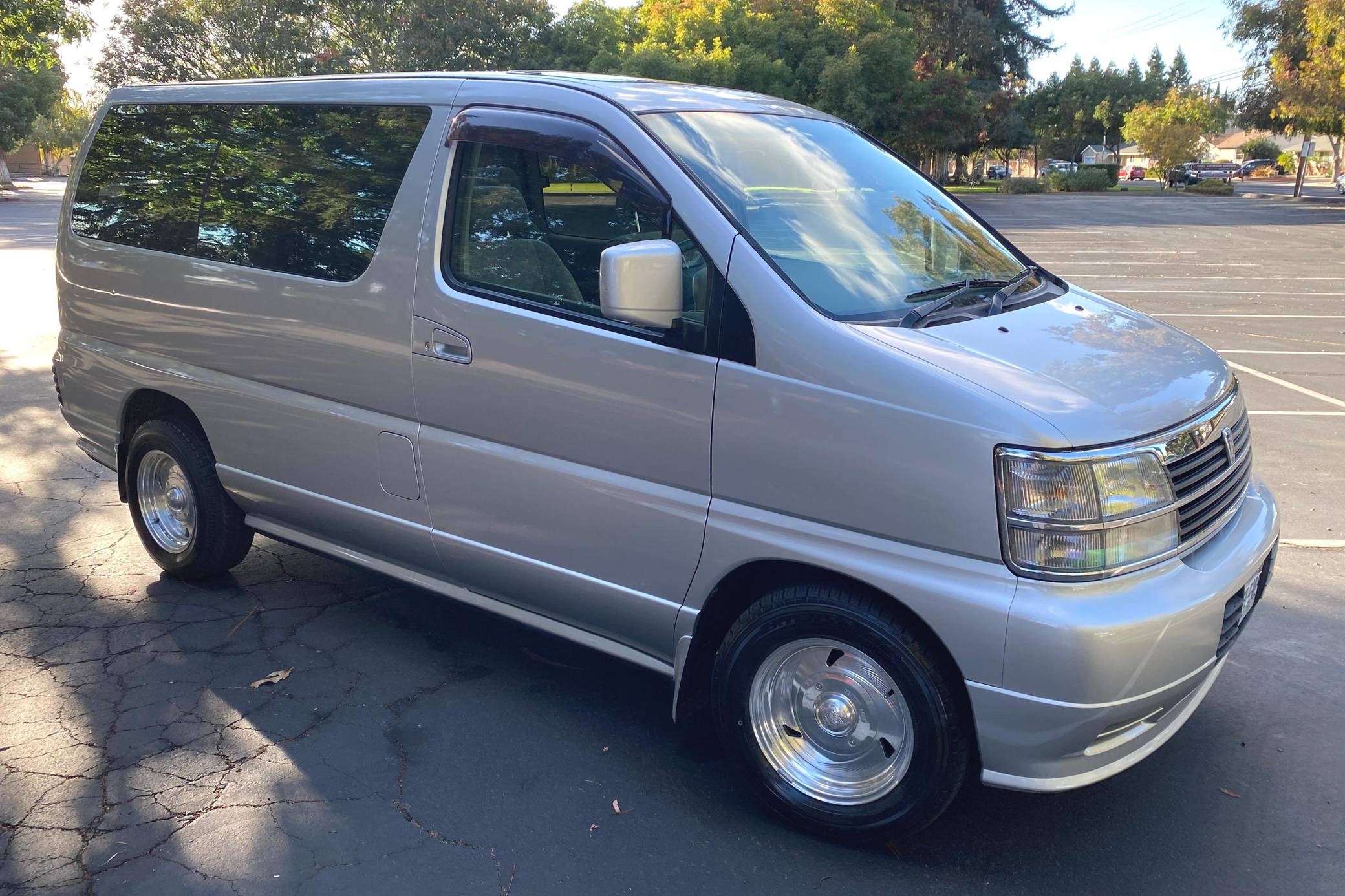 エルモ様 1998 Nissan Elgrand Homy V VIN: ALE50030966 for Sale - Cars & Bids