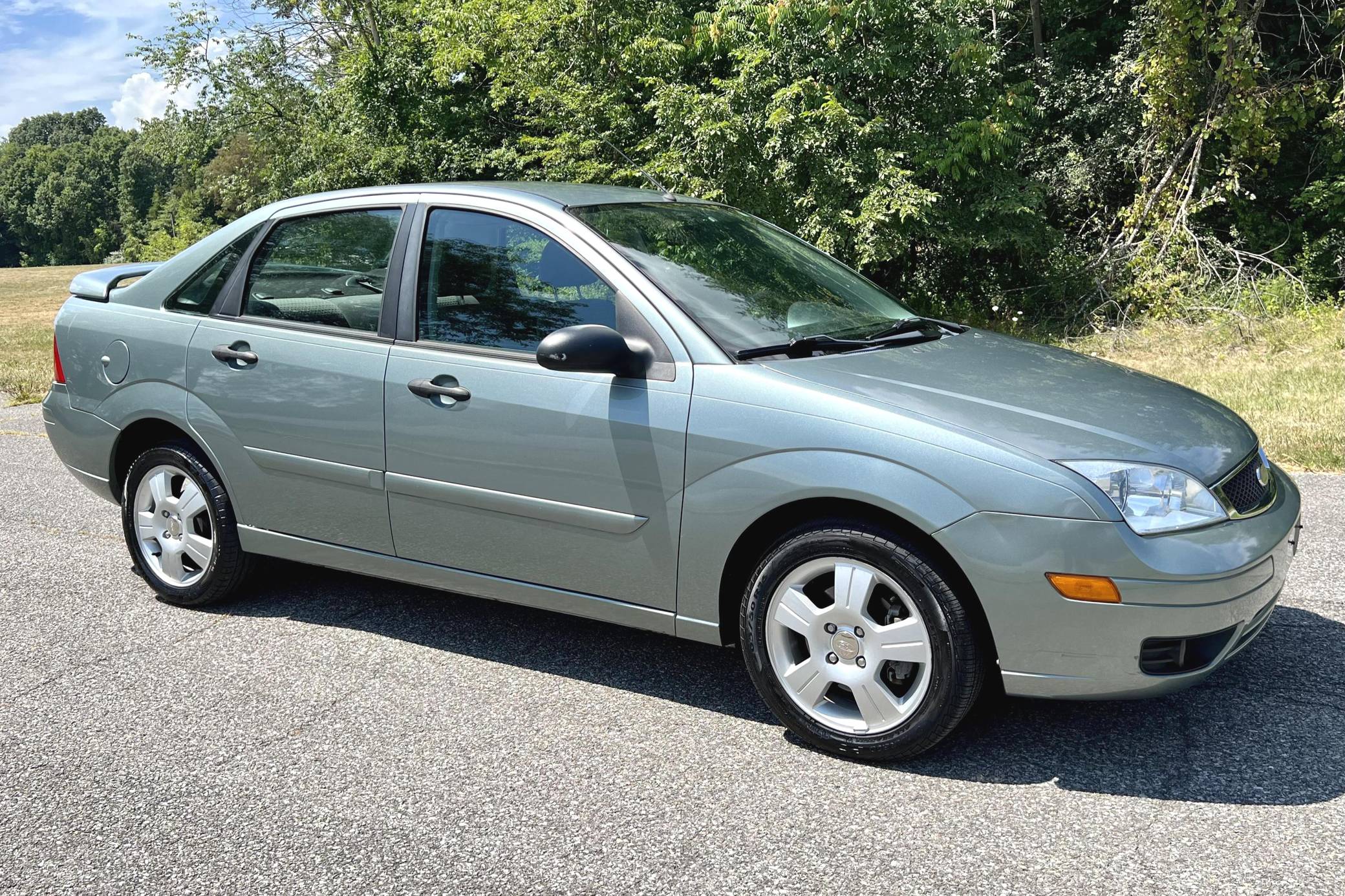Used 2006 Ford Focus Zx4 Ses: Find The Perfect One For Under $Xxx! - m8ikuf2
