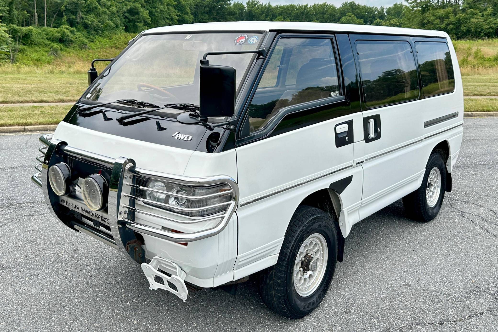 1991 Mitsubishi Delica Star Wagon 4WD