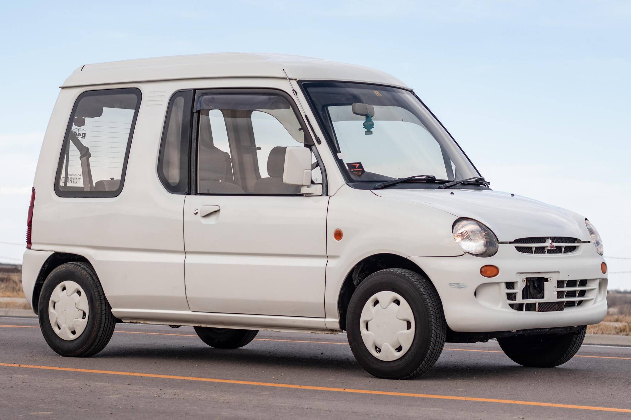 1993 Mitsubishi Minica Toppo Q3