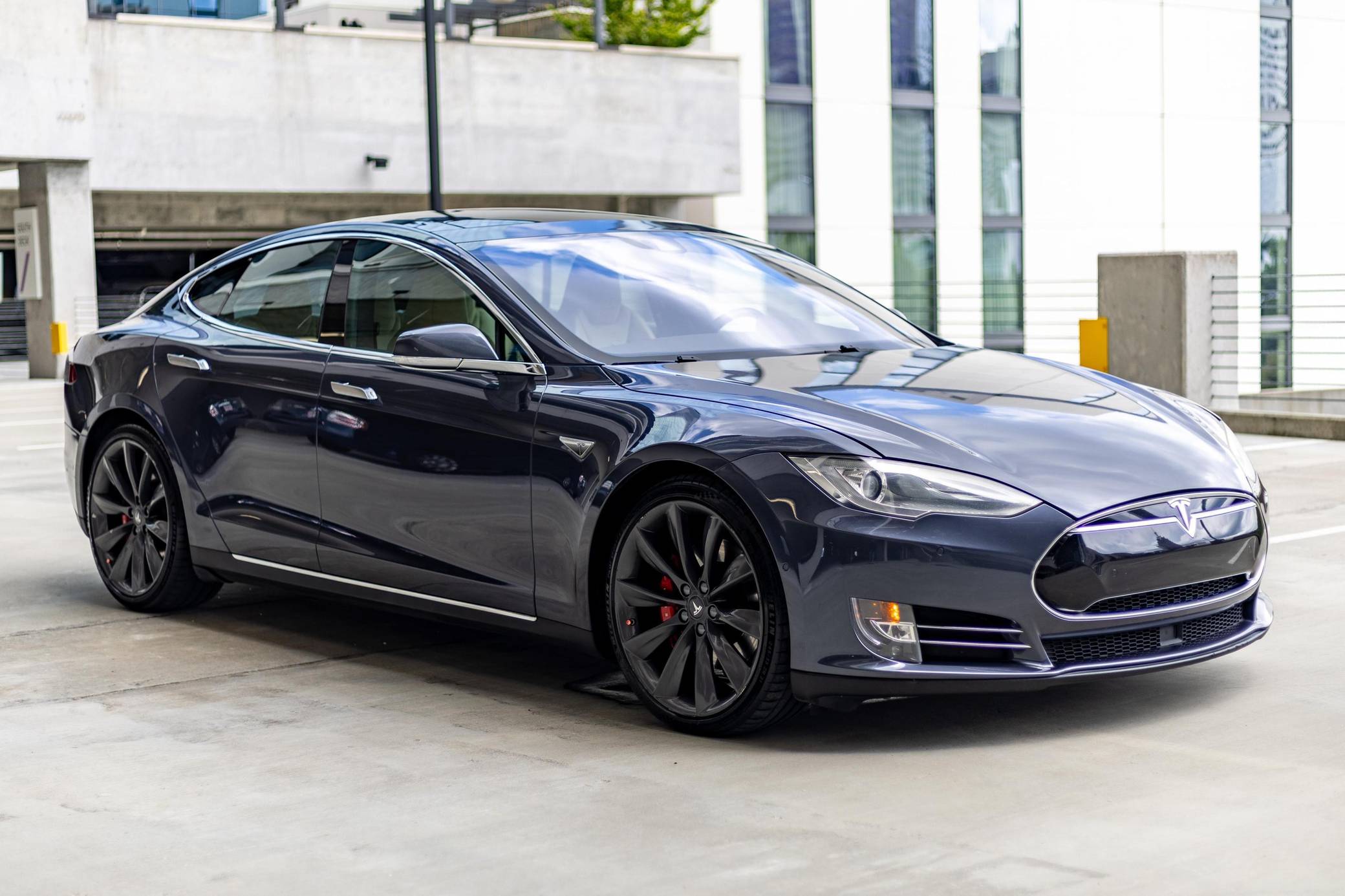 2015 Tesla S