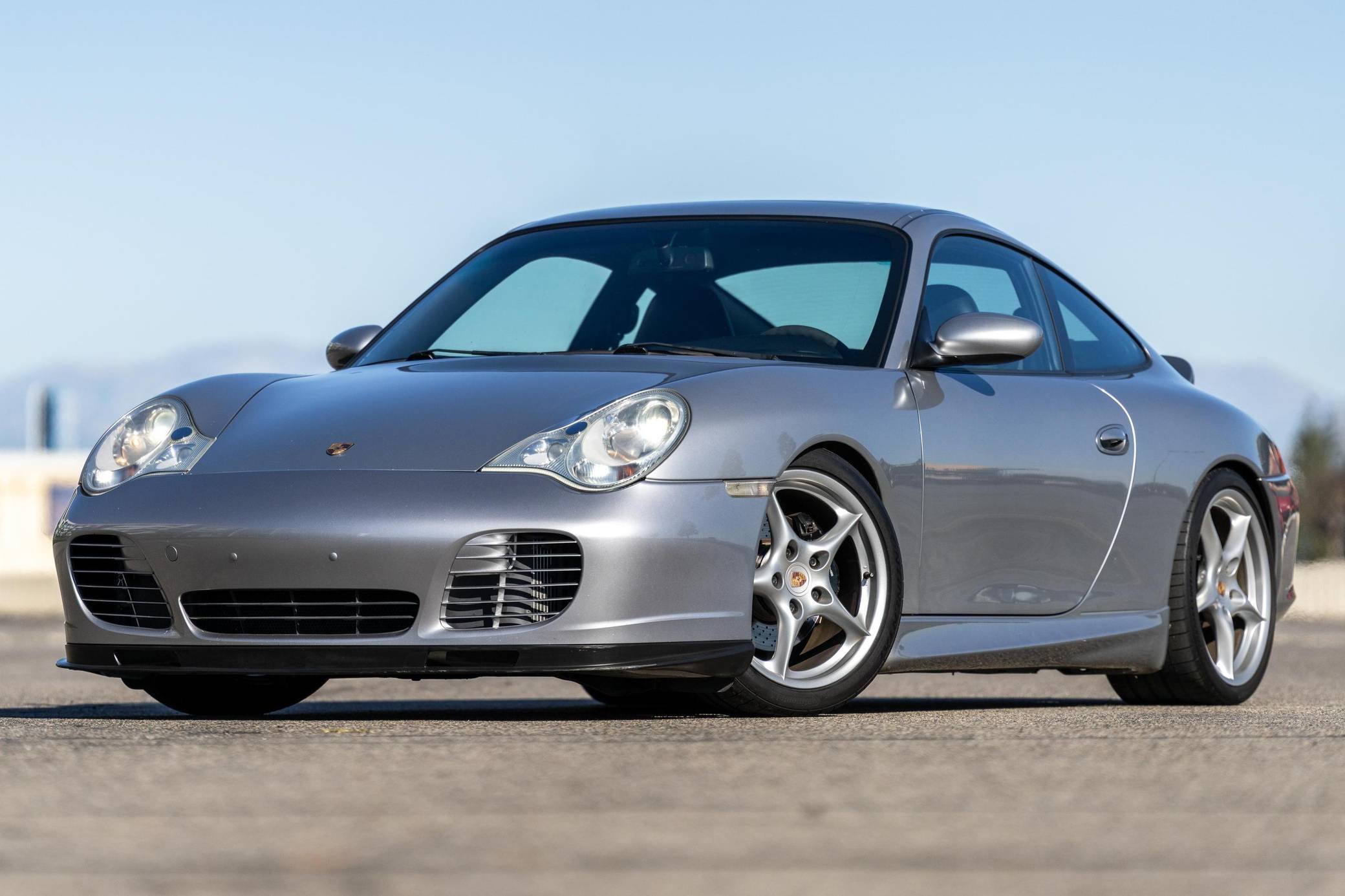 Porsche 996 The Essential Companion お値下げ 2004 Porsche 911 Carrera Coupe 40th Anniversary Edition VIN