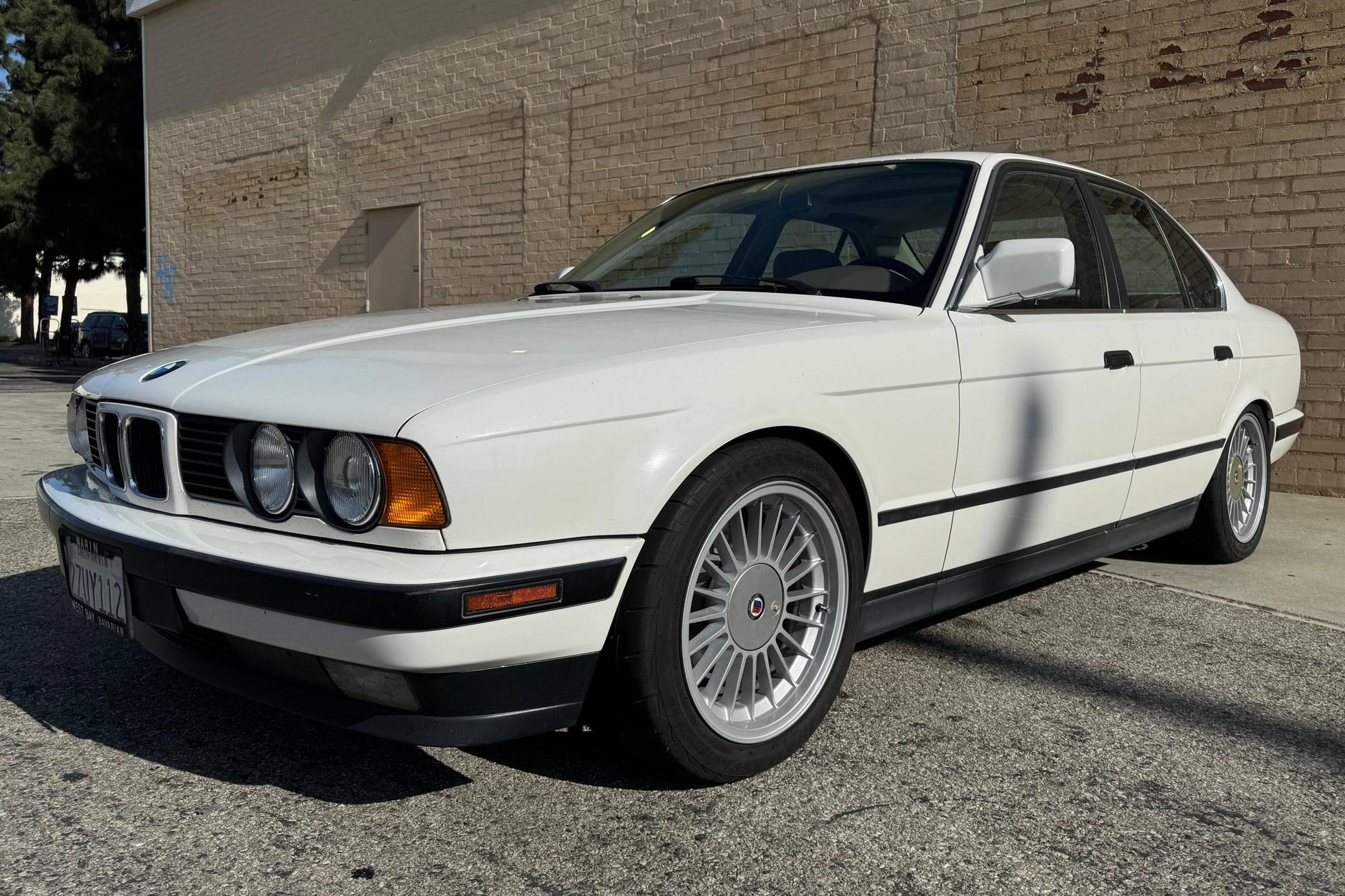 1992 BMW 525i Sedan