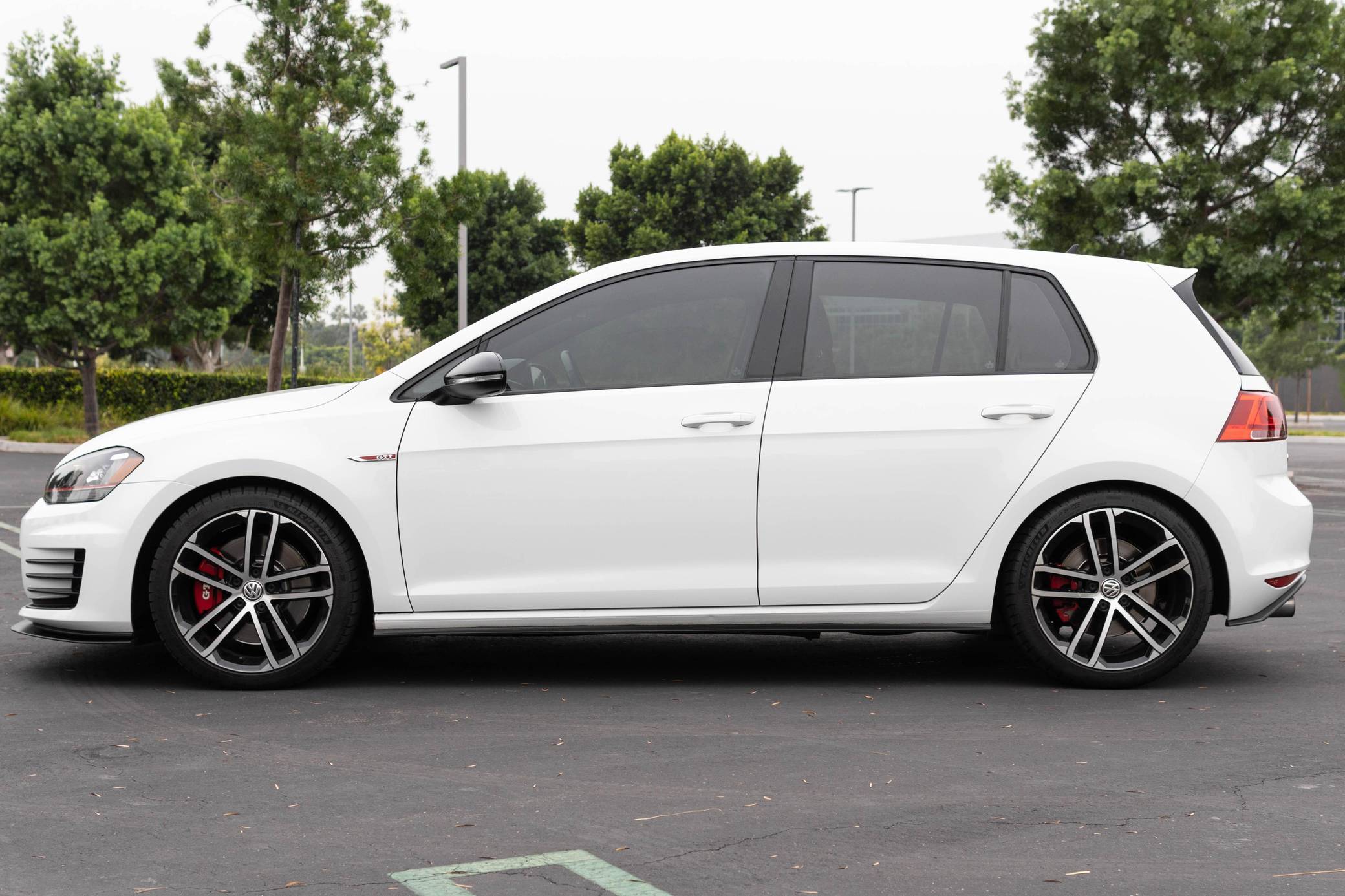 3VW447AU6HM042517