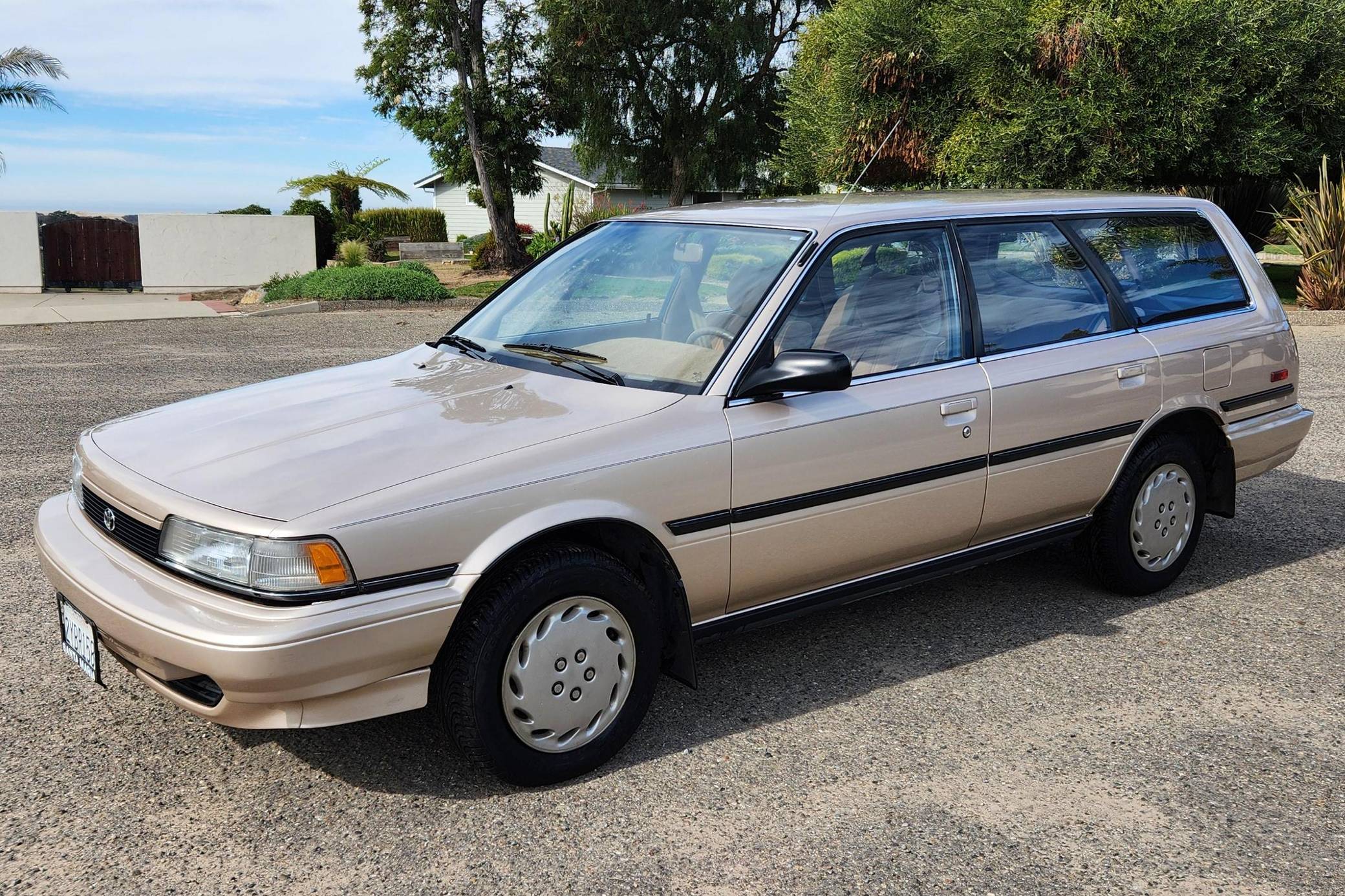 1991 Toyota Camry DX Wagon