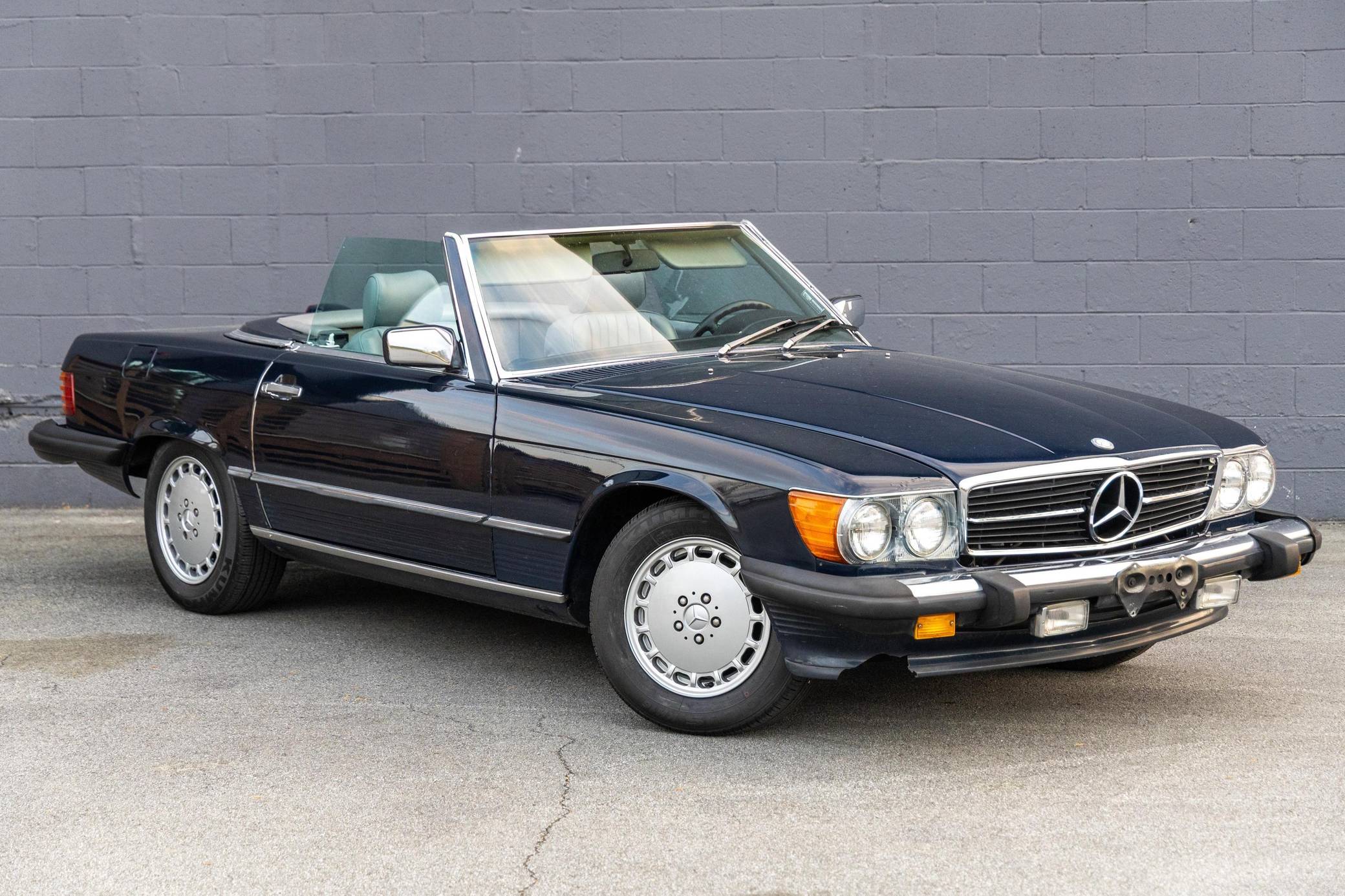 1987 Mercedes-Benz R107 SL