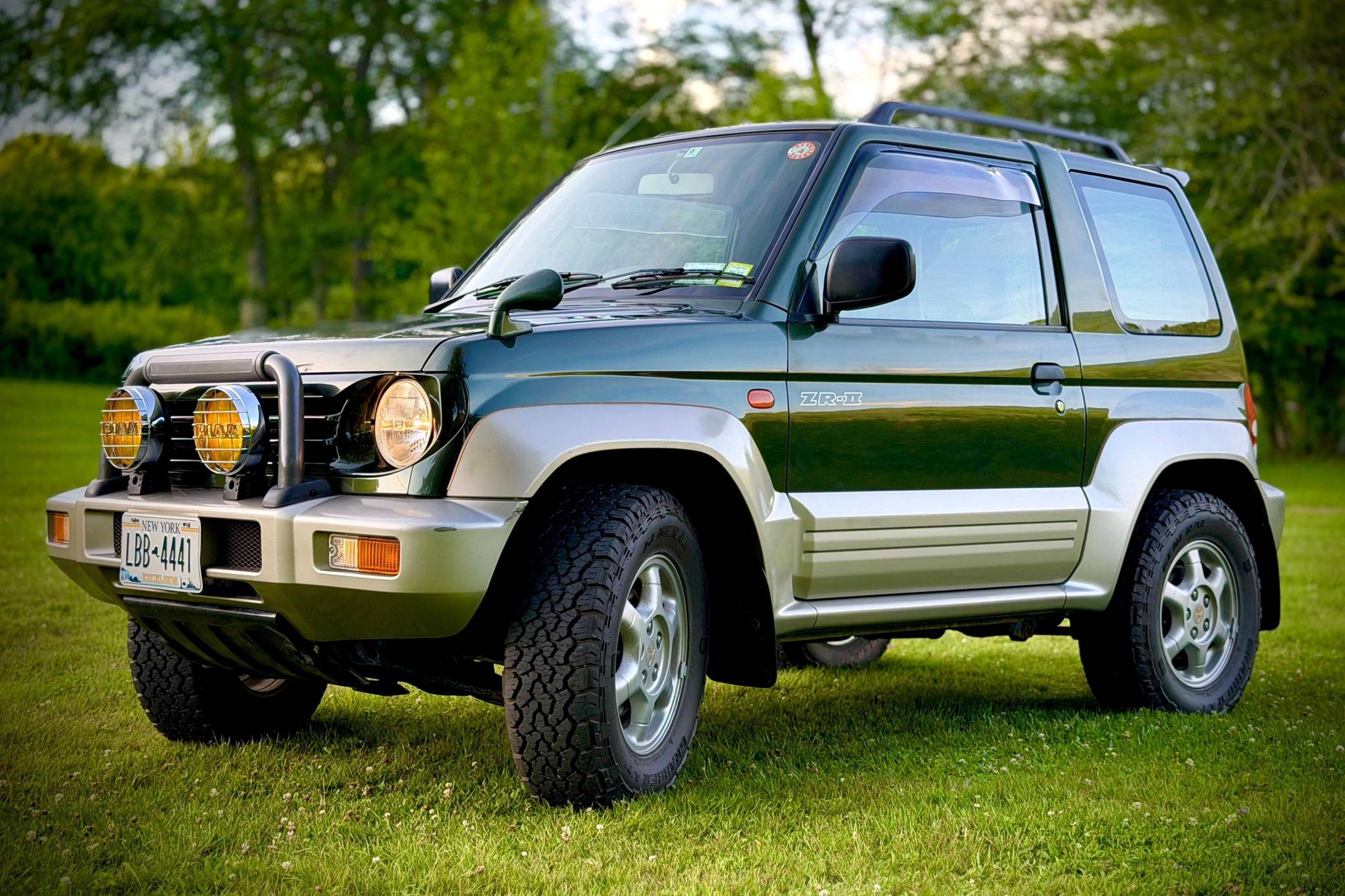 1996 Mitsubishi Pajero Jr