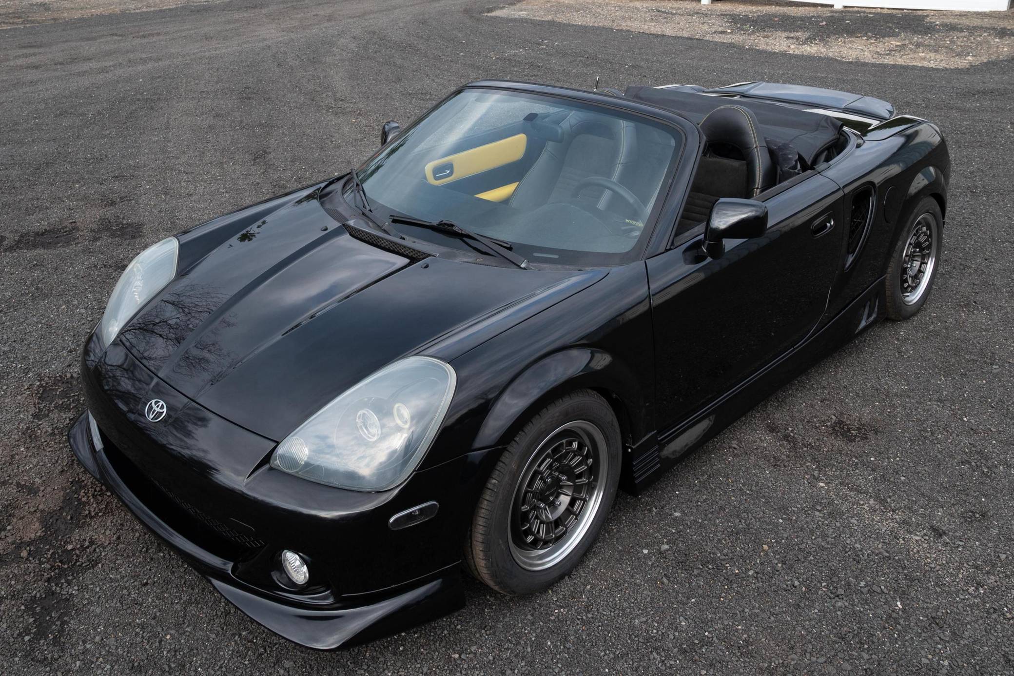 2003 Toyota MR2 Spyder VIN: JTDFR320X30065053 for Sale - Cars & Bids