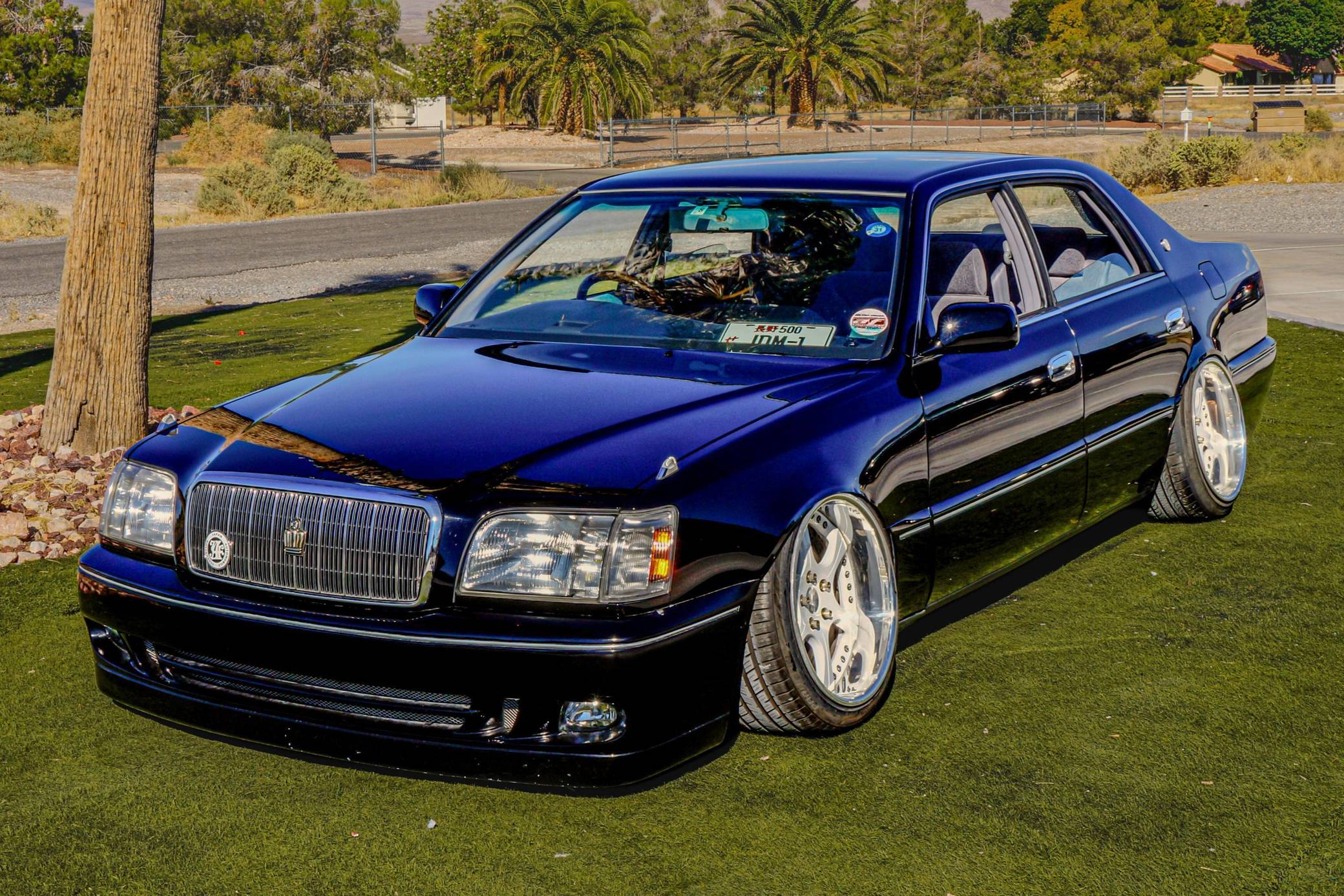 1/30 TOYOTA CROWN MAJESTA ダークブルーマイカ 1996 Toyota Crown Majesta VIN: UZS1510013933 for Sale - Cars & Bids