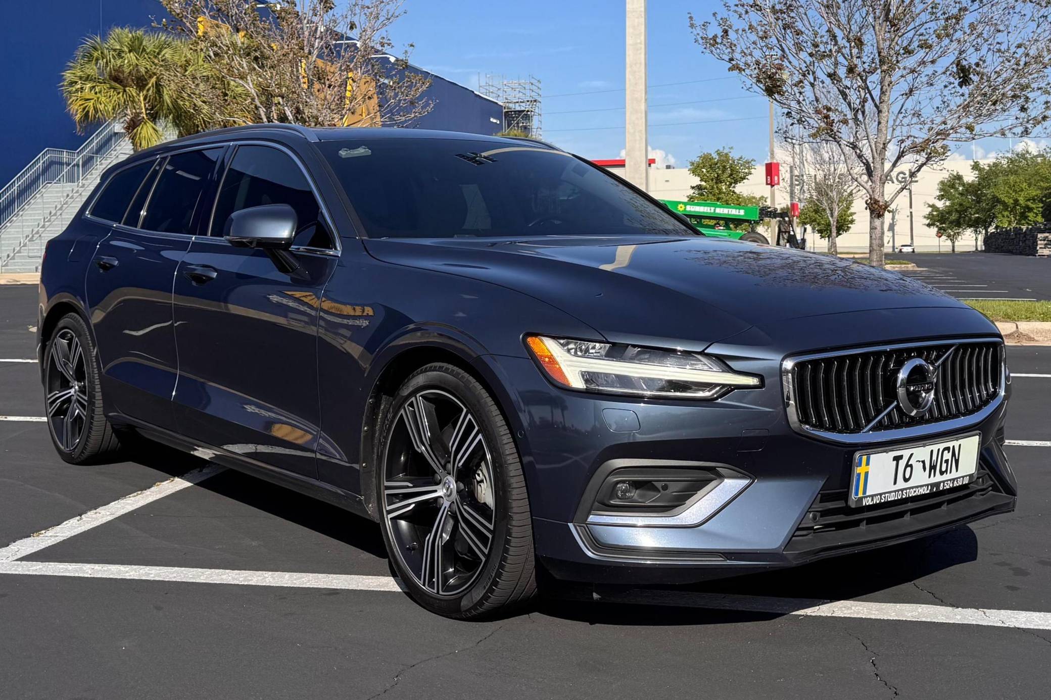 2019 Volvo V60 T6 AWD Inscription VIN: YV1A22SL3K1004648 for Sale