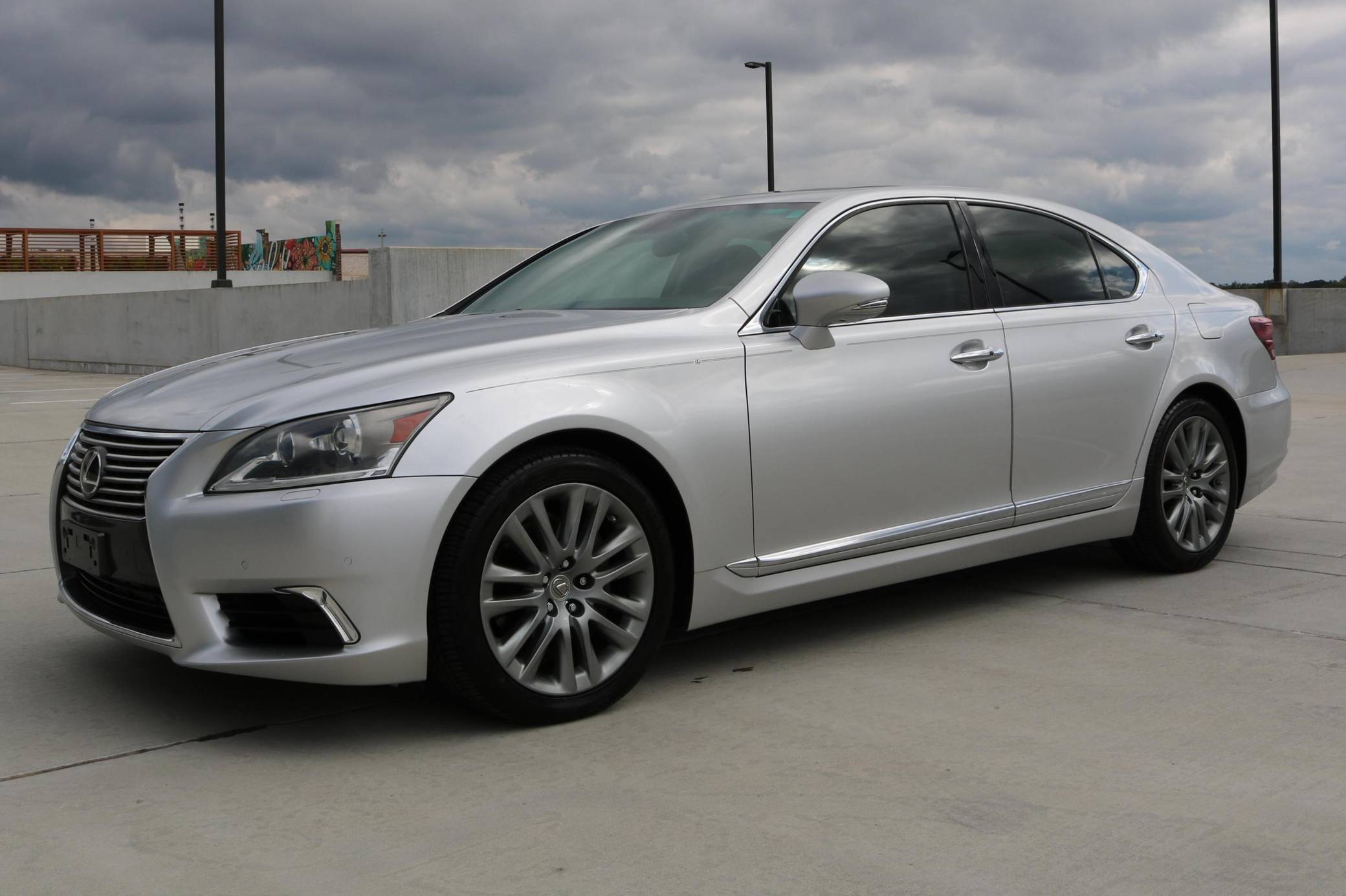 2013 Lexus LS 460 VIN: JTHBL5EF6D5122556 for Sale - Cars & Bids
