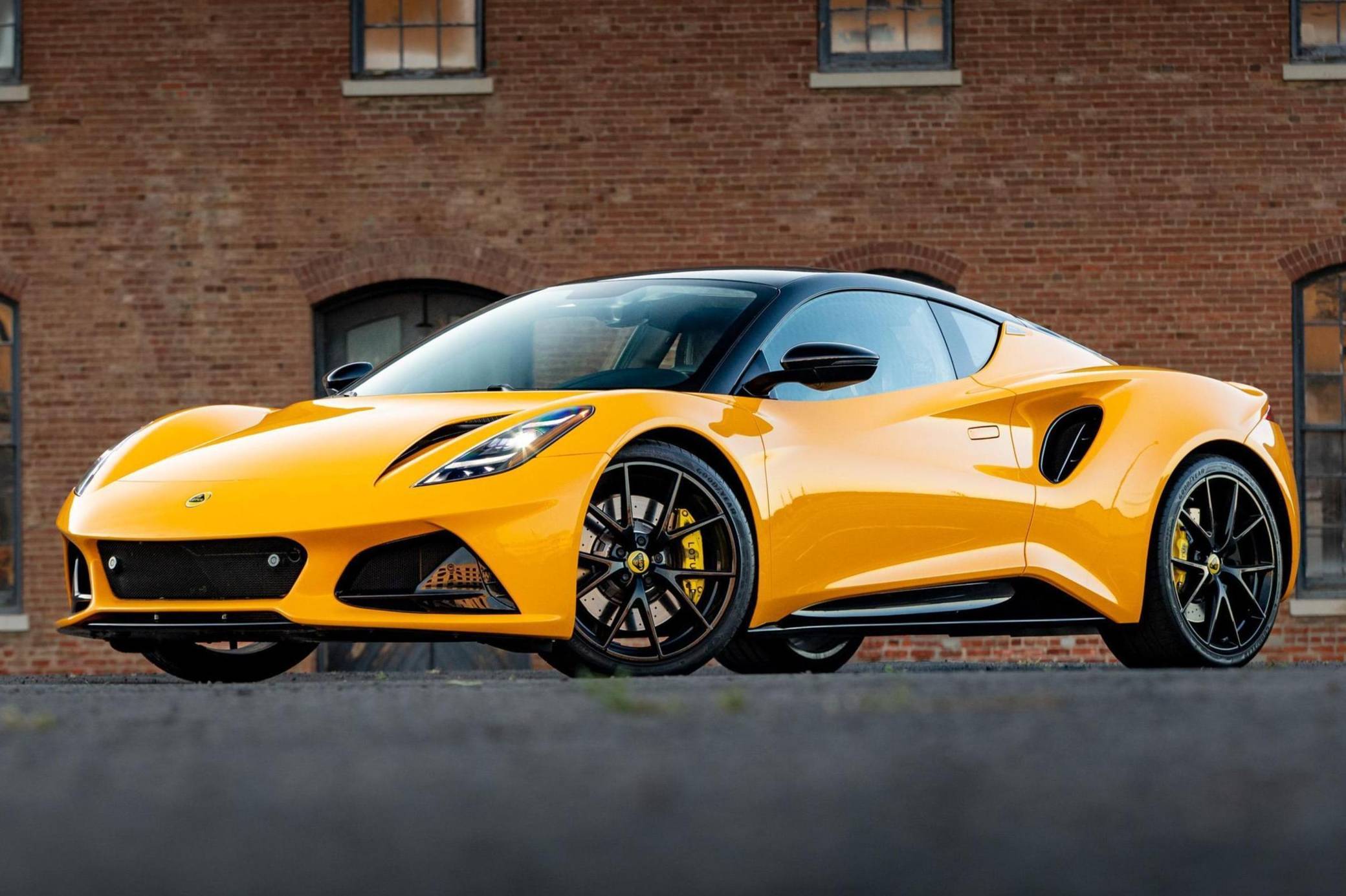 2024 Lotus Emira