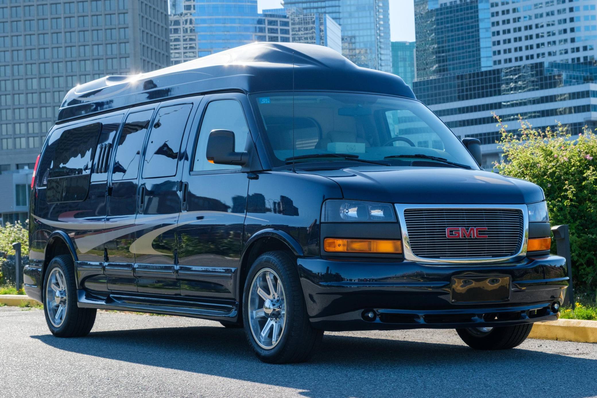2010 GMC Savana