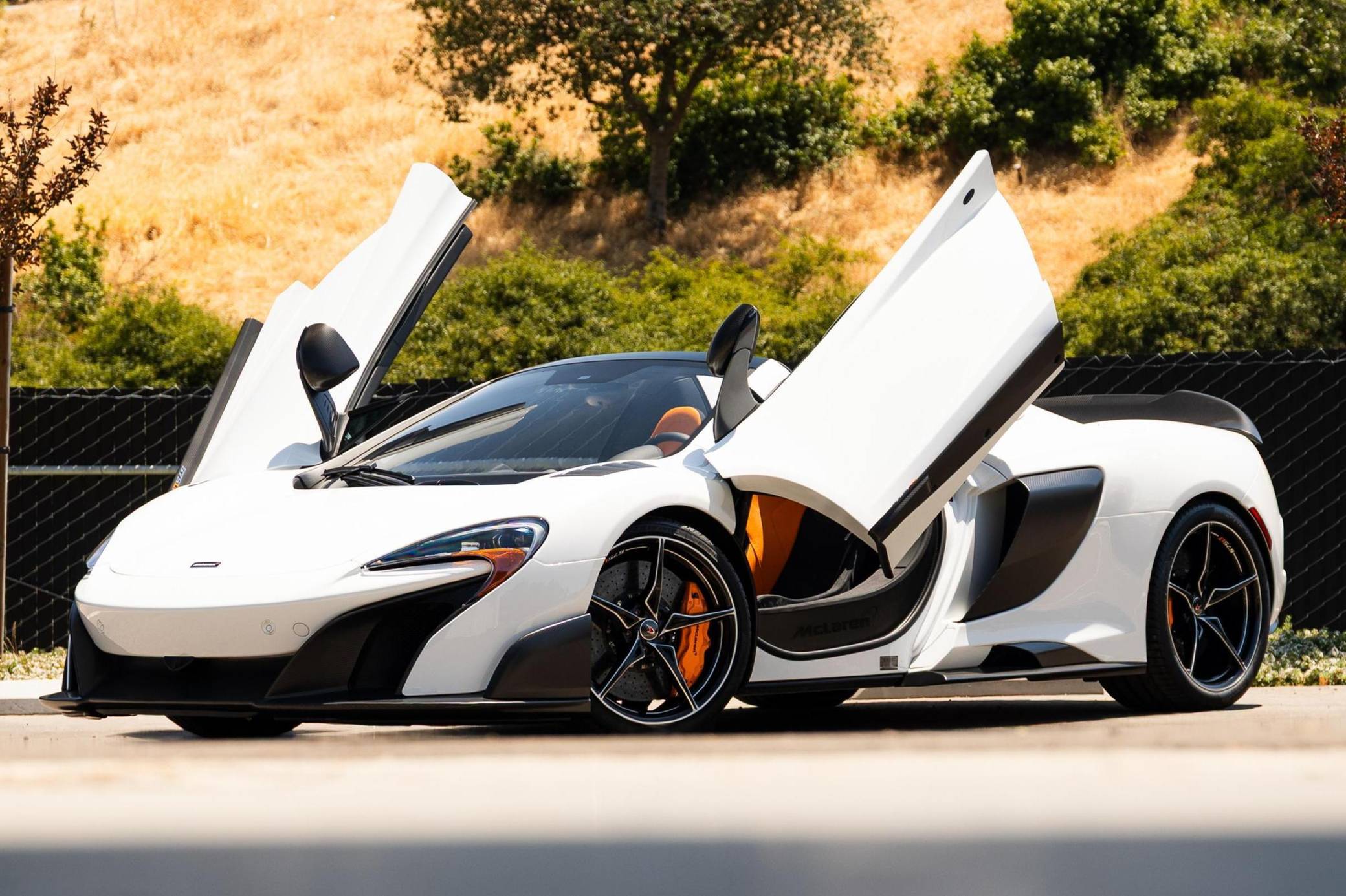 2016 McLaren 675LT Spider 1