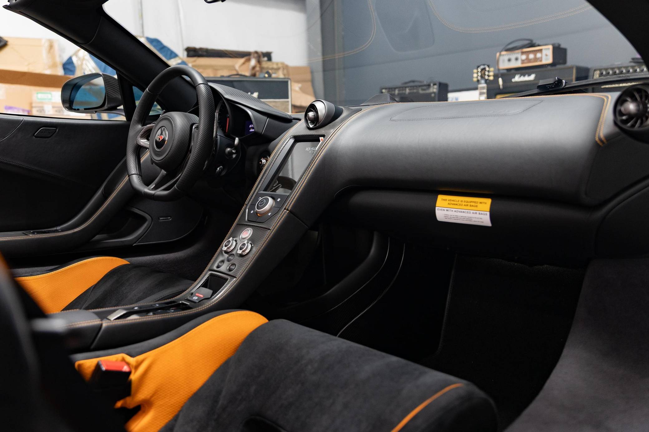 2016 McLaren 675LT Spider photo 8