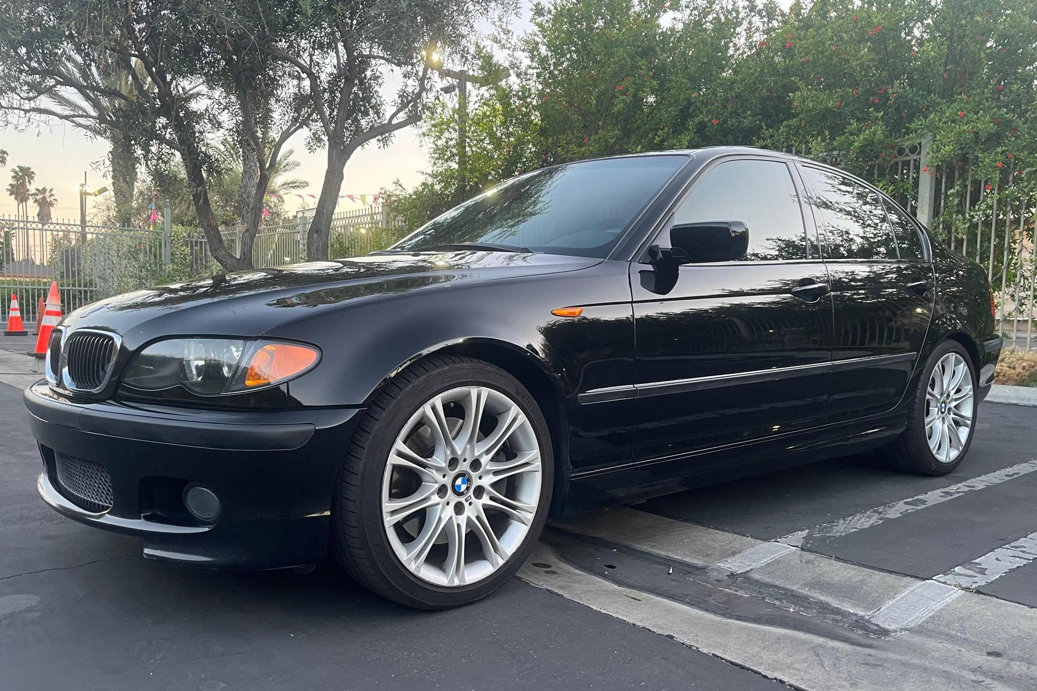 2004 BMW 330i ZHP Sedan VIN: WBAEV53494KM37568 for Sale - Cars & Bids