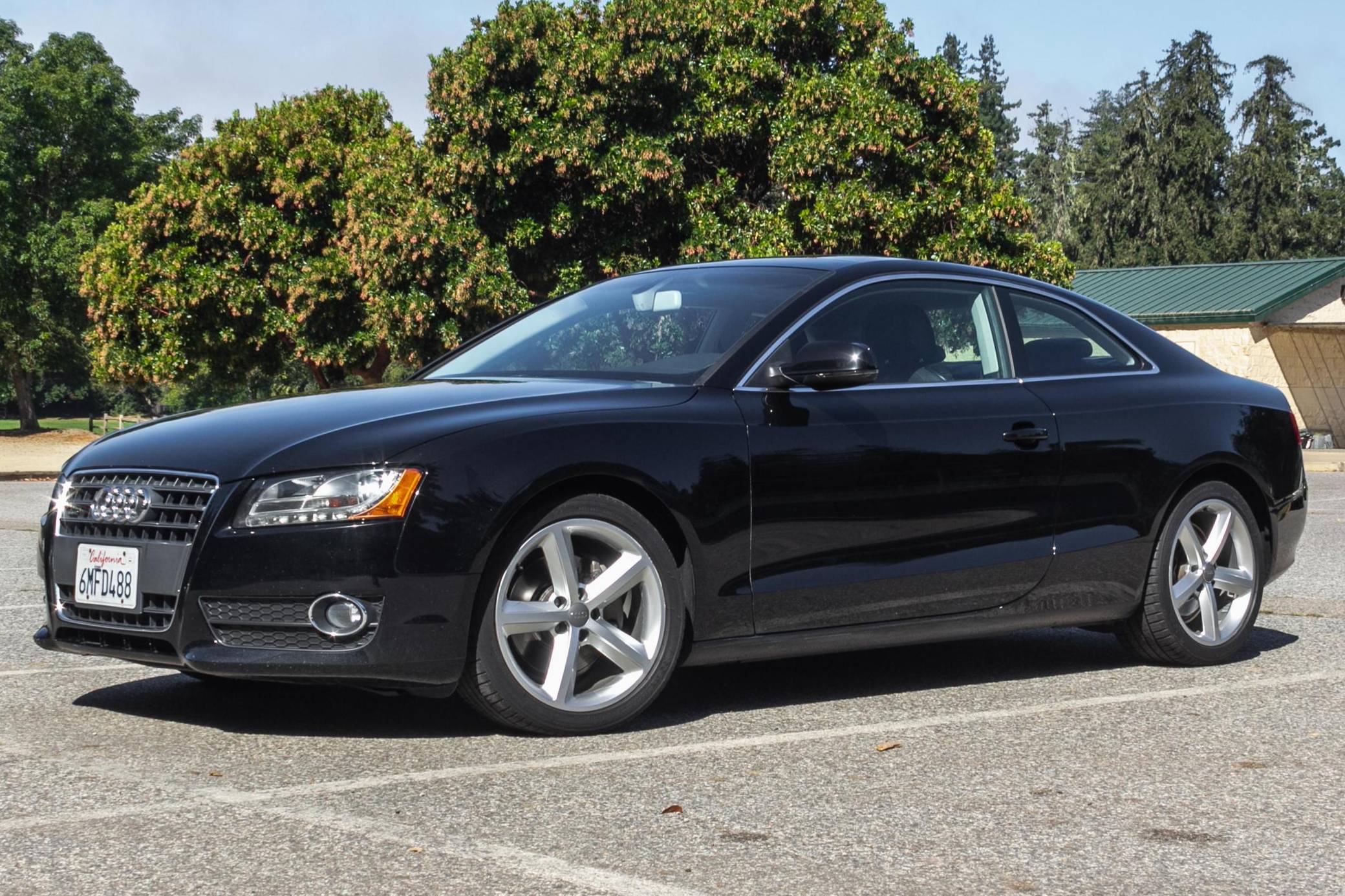 2010 Audi A5 2.0T Quattro Coupe