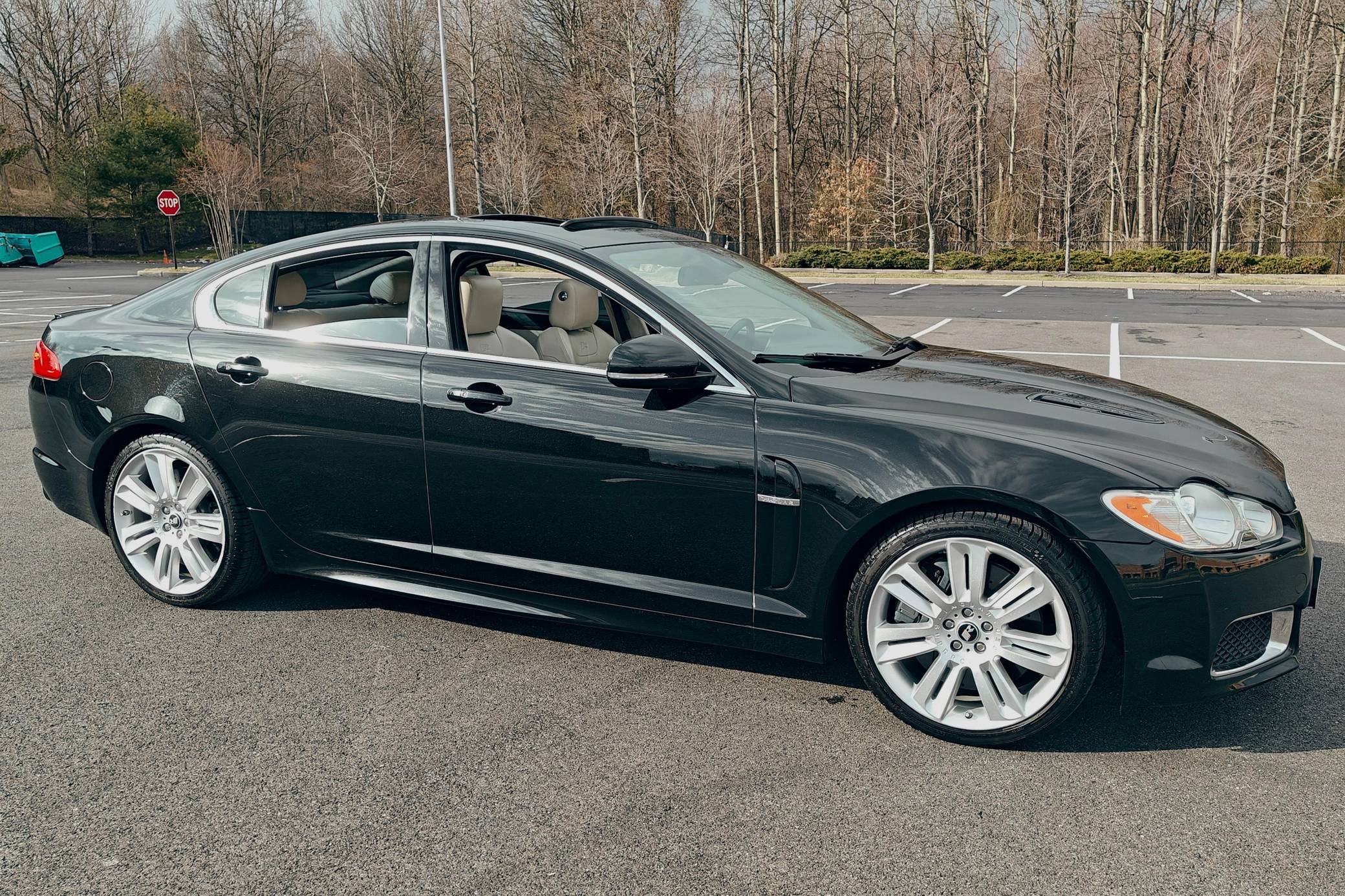 2010 Jaguar XFR