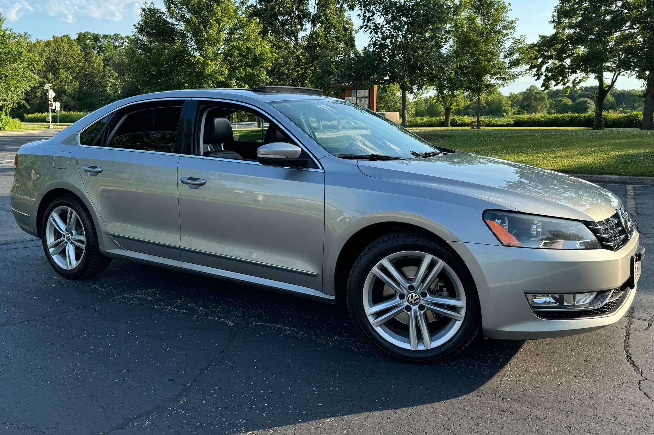 2013 Volkswagen Passat TDI SEL Premium