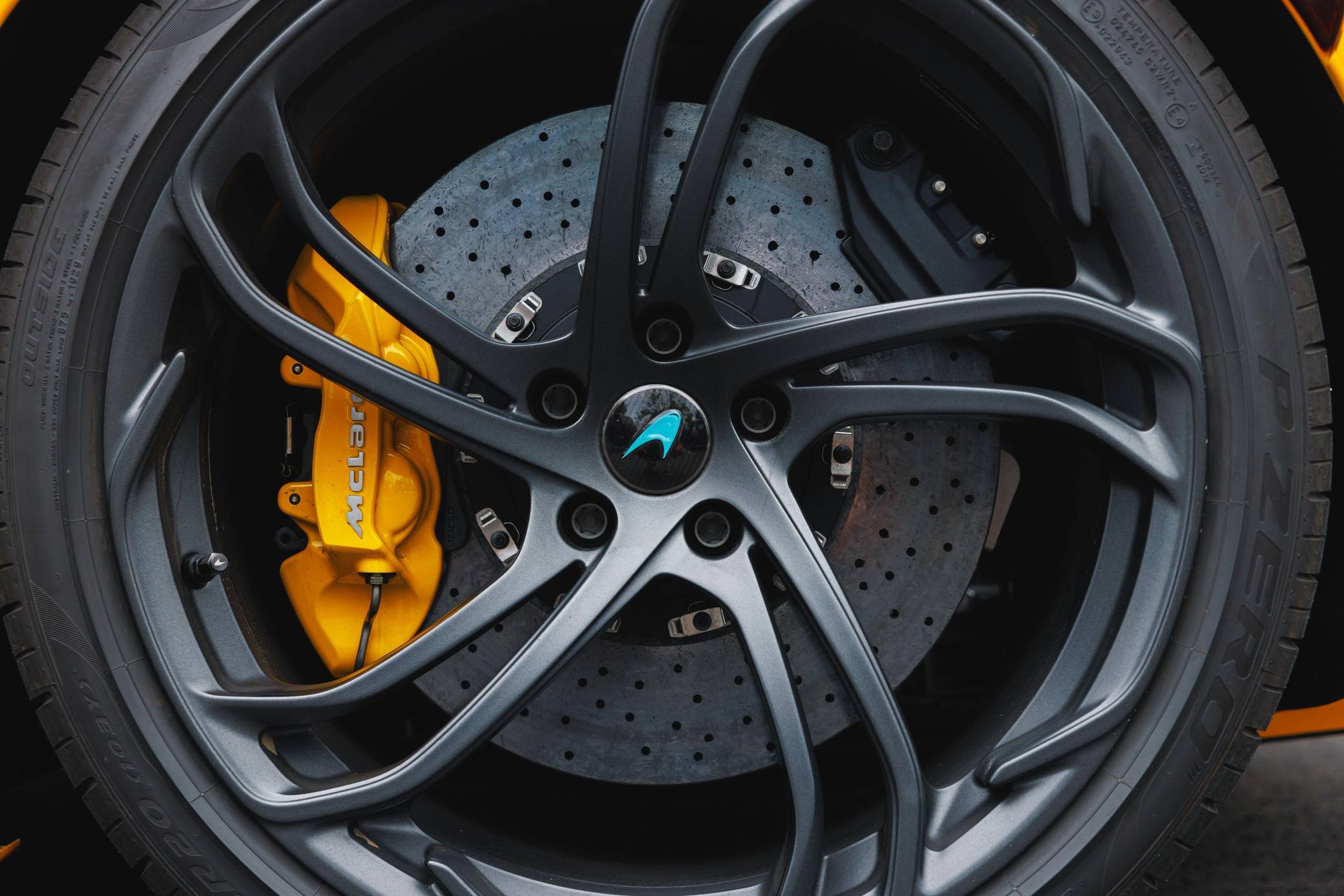 2024 McLaren 750S Spider photo 56