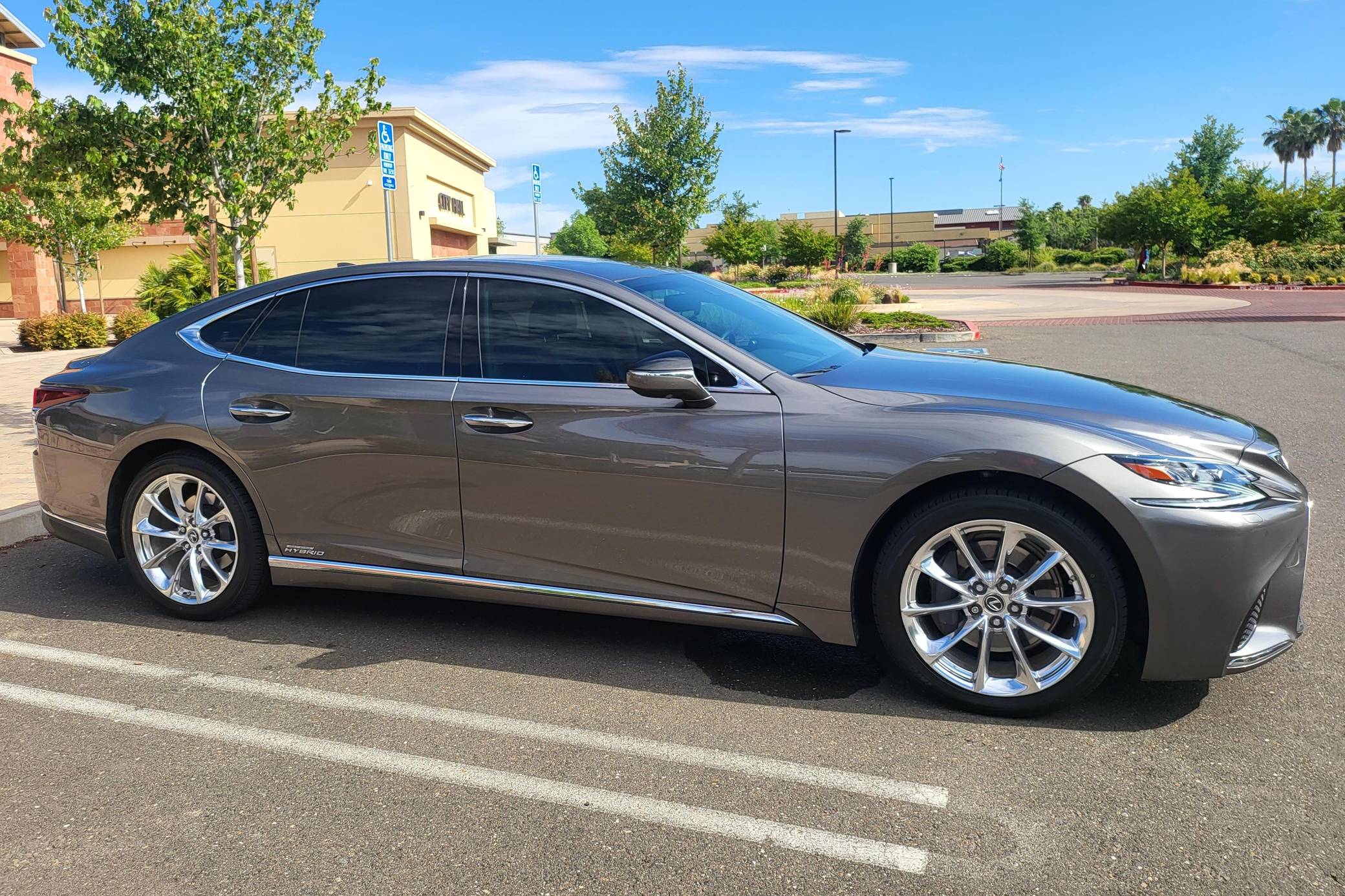 2018 Lexus LS 500H