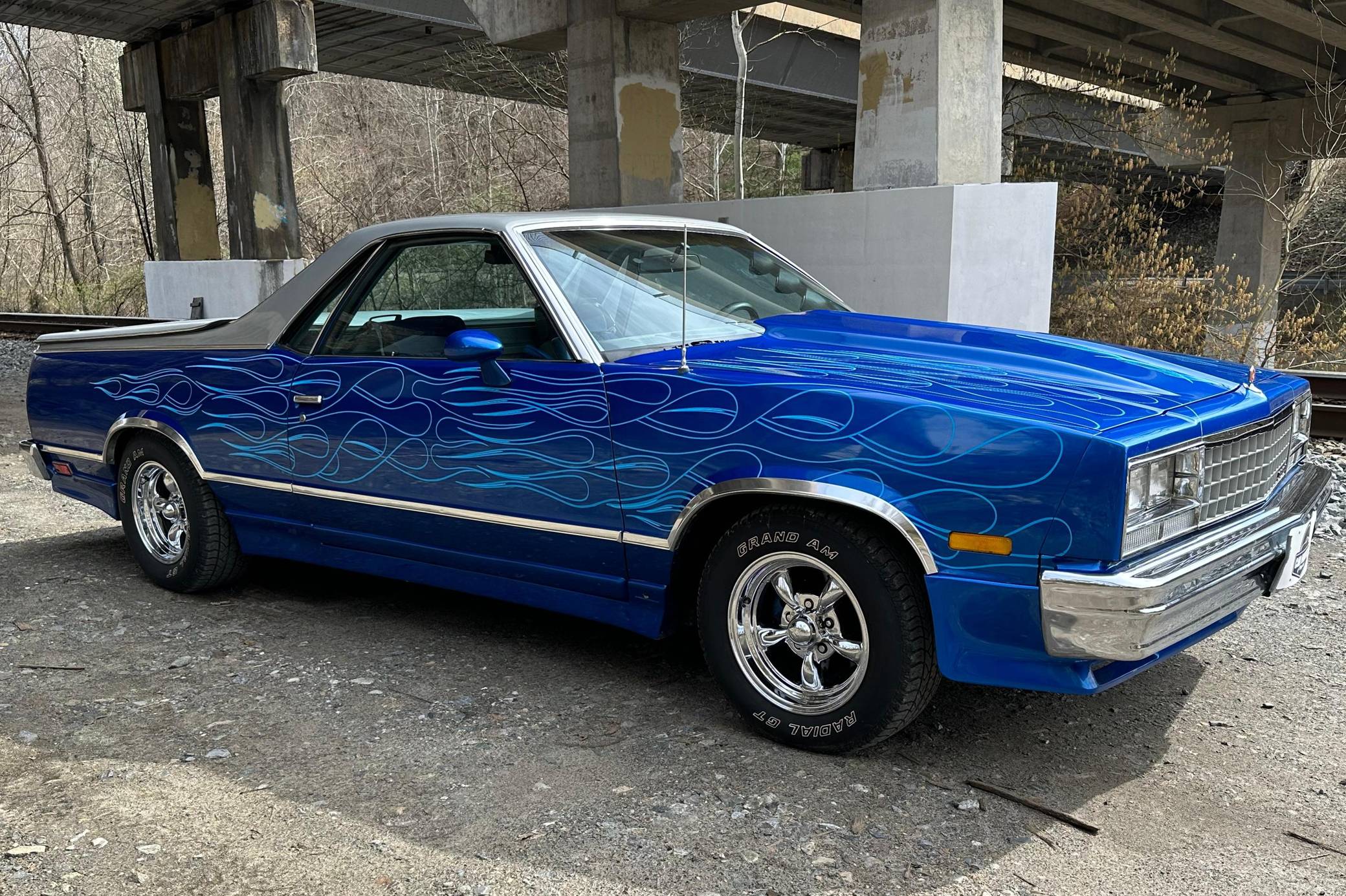 1985 el camino deals interior