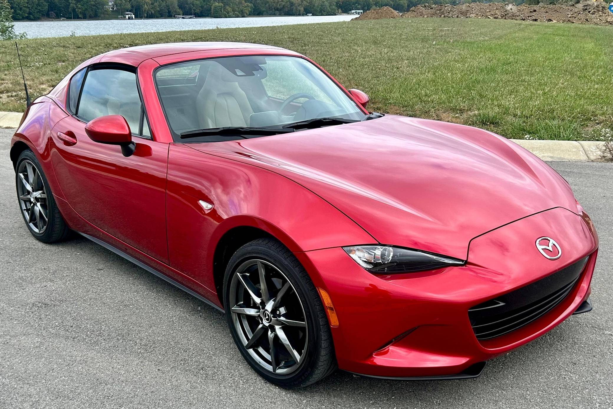 2017 Mazda MX-5 Miata RF Grand Touring VIN: JM1NDAM7XH0103817 for